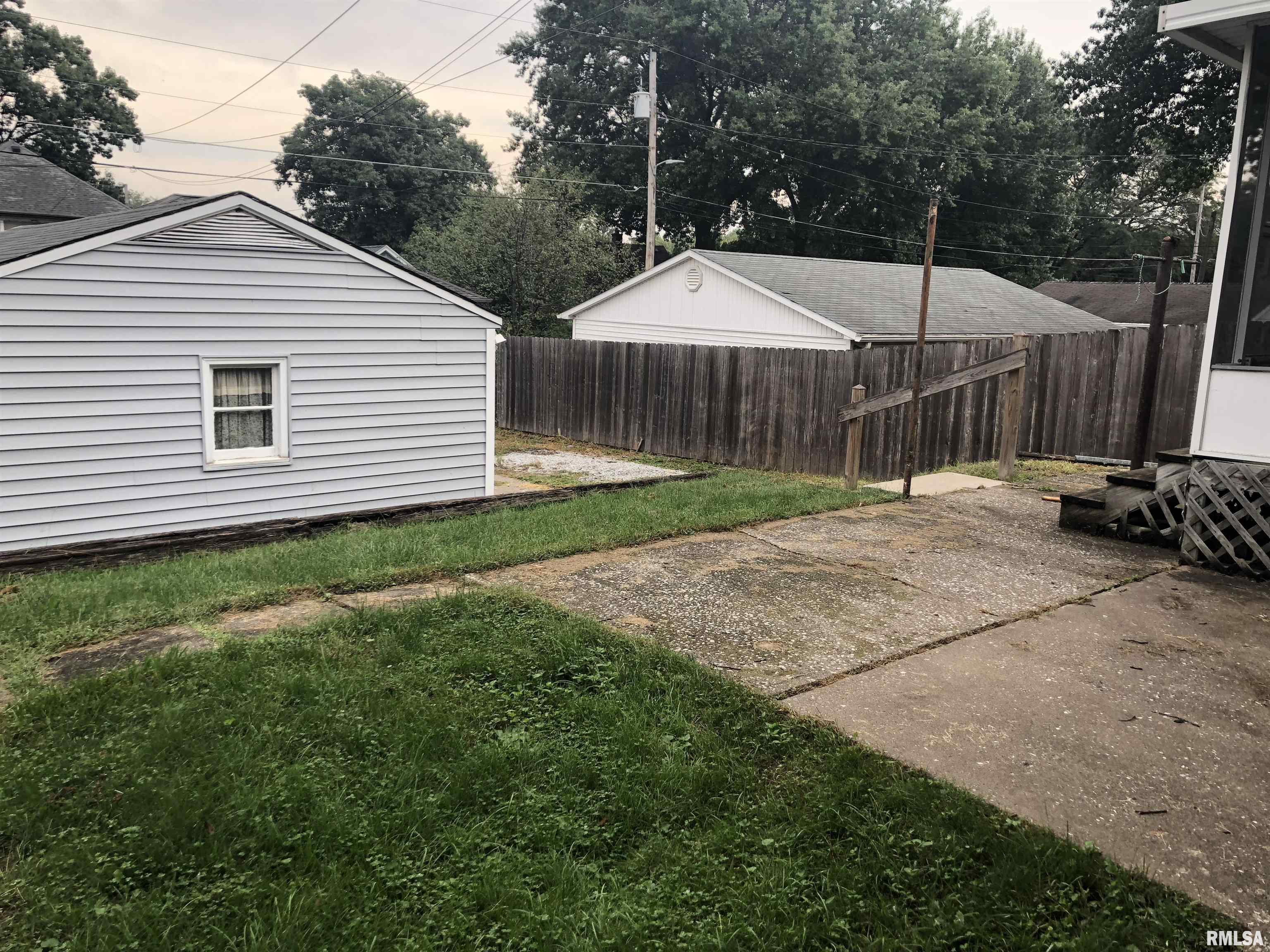 440 E 30th Street Property Photo 12