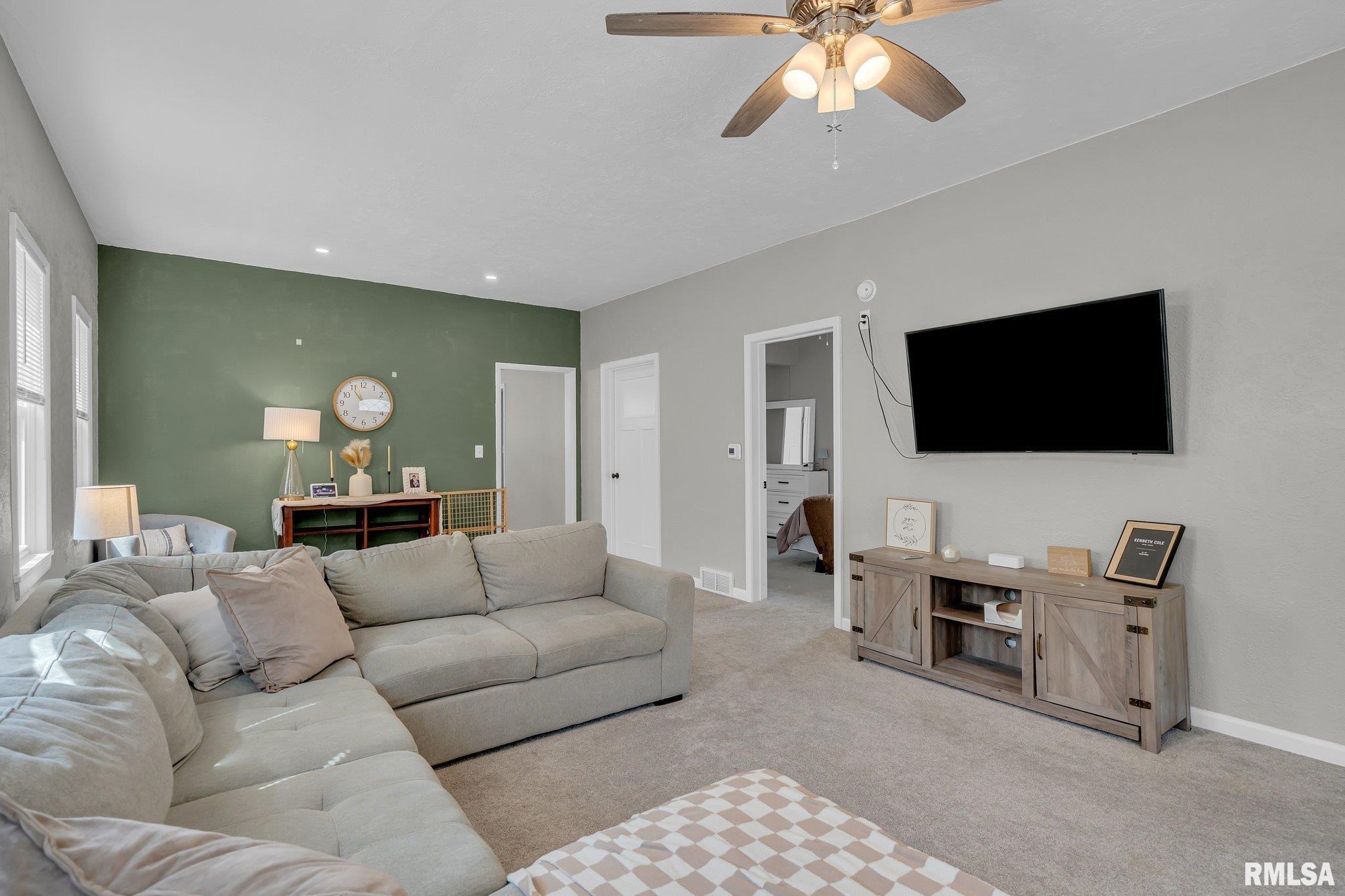 546 31st Street Property Photo 5