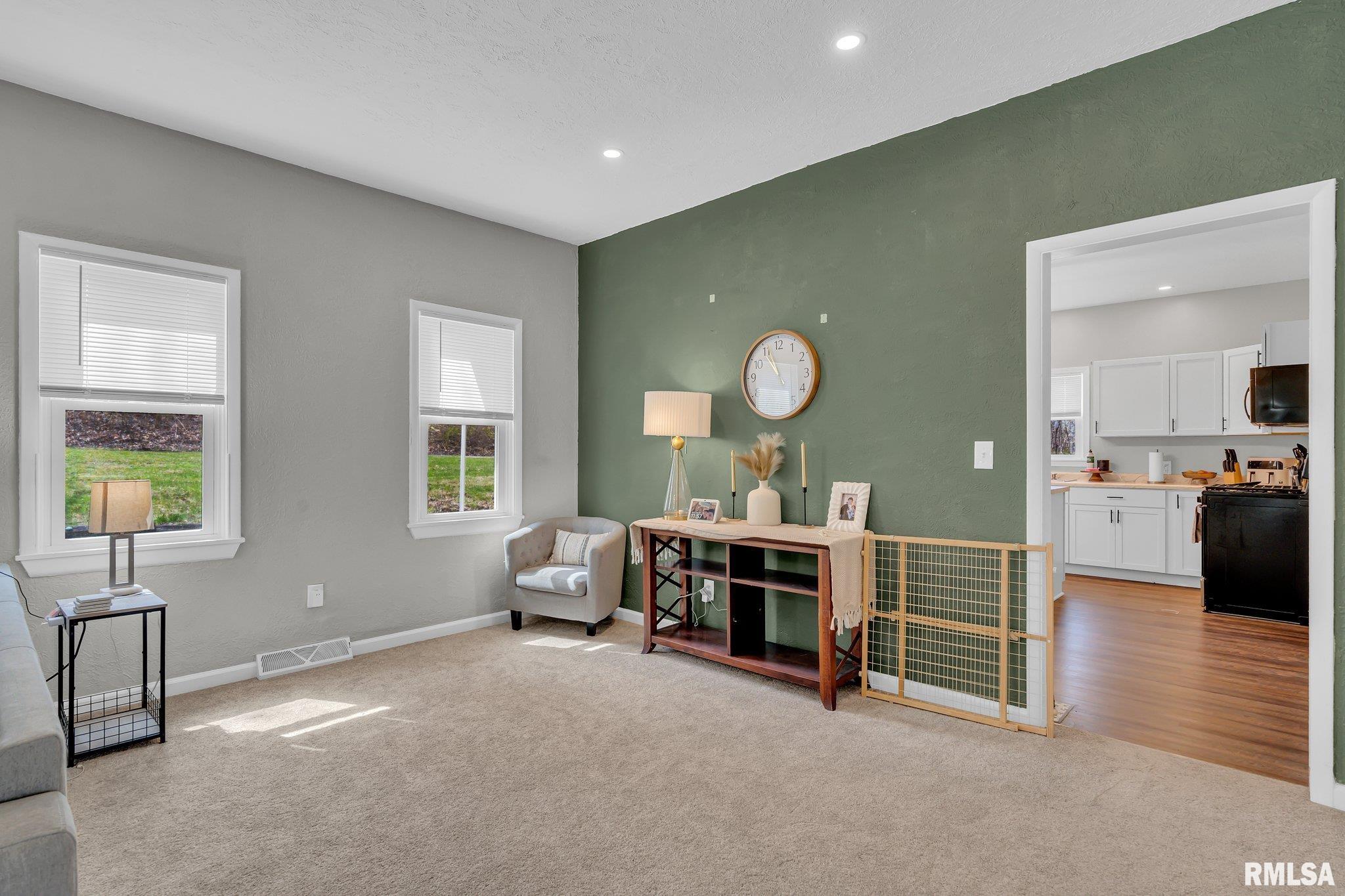 546 31st Street Property Photo 6