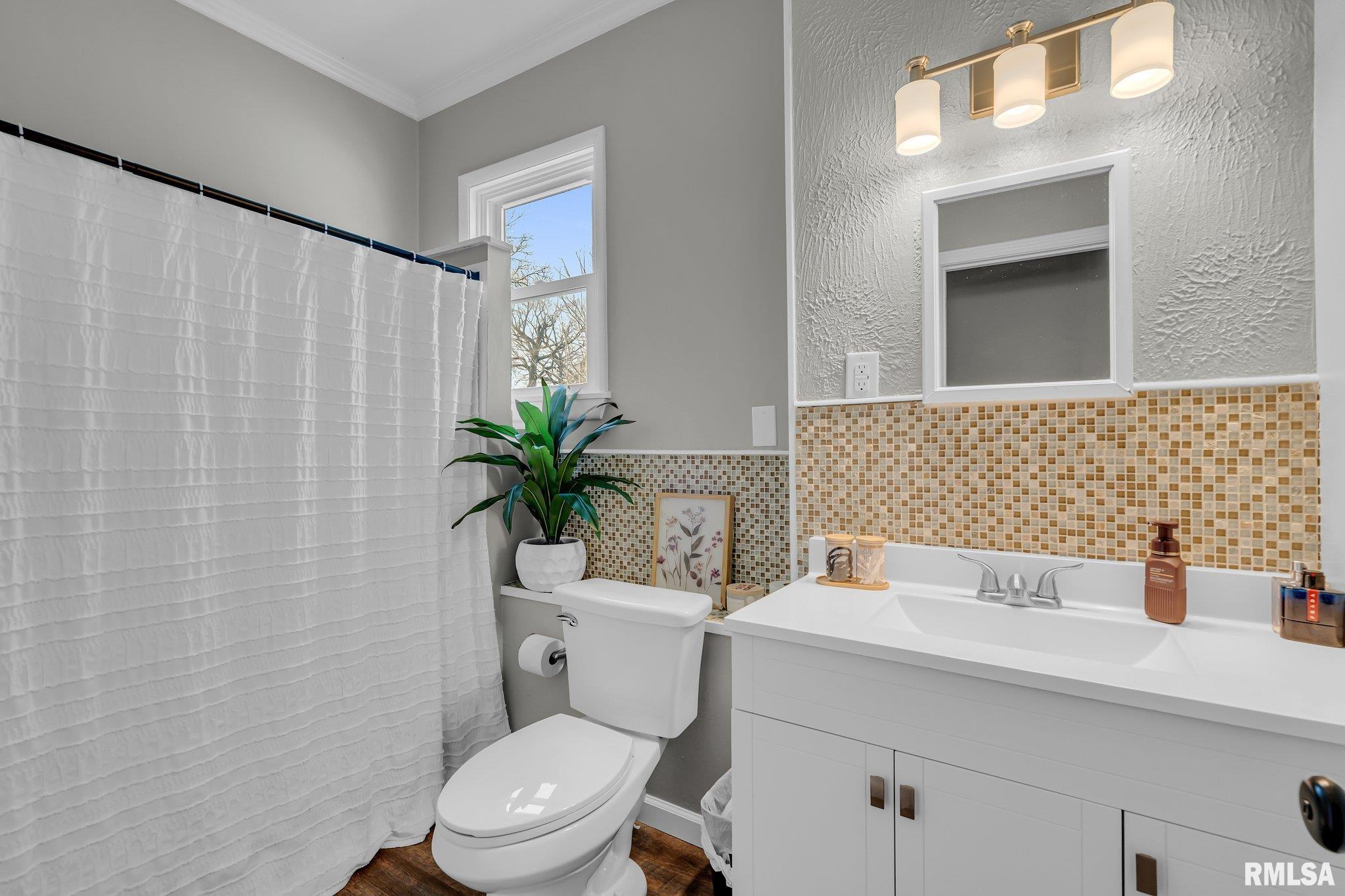 546 31st Street Property Photo 17