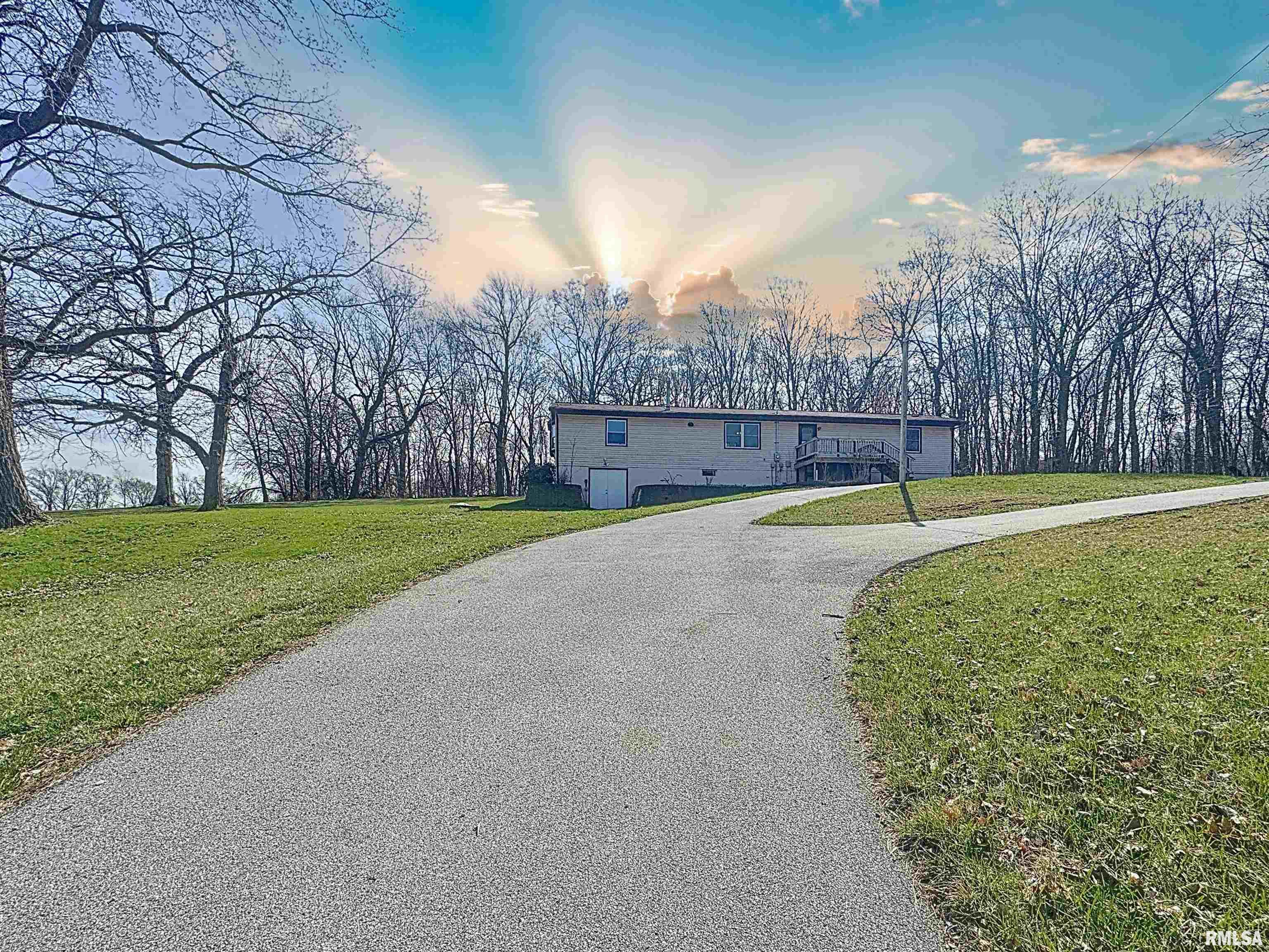 6520 Us Hwy 150 Property Photo 1