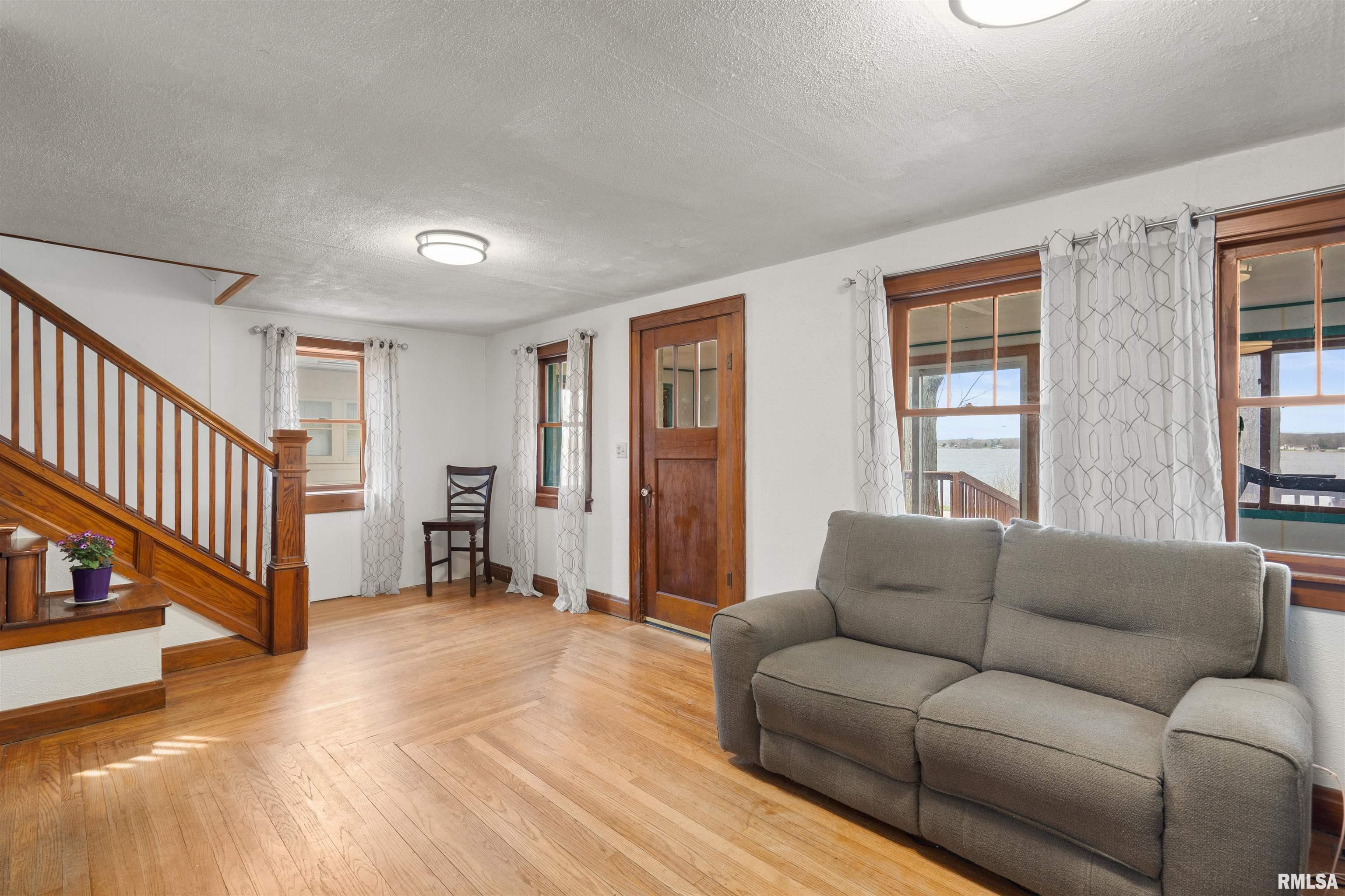 404 1st Avenue Property Photo 10