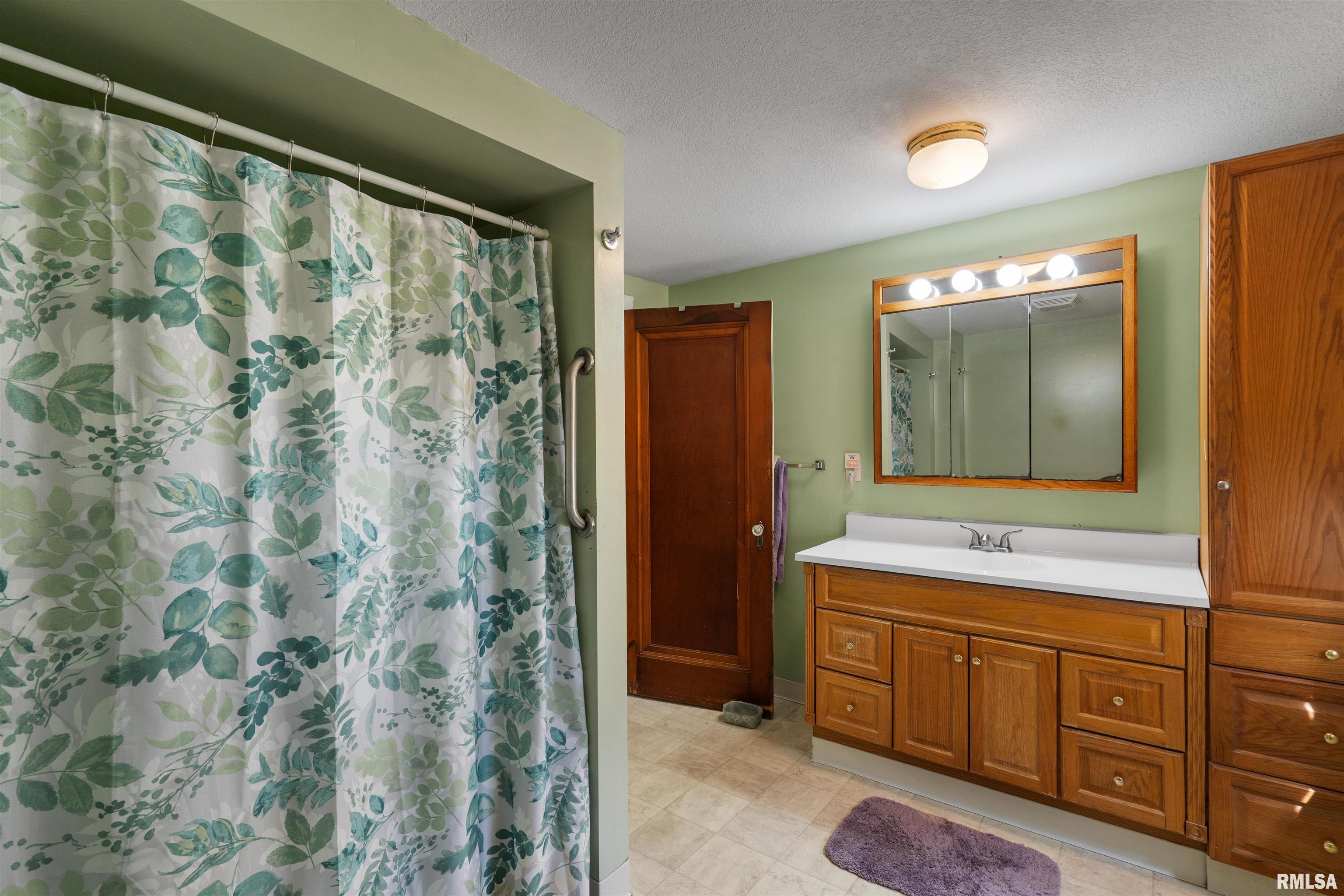 404 1st Avenue Property Photo 18