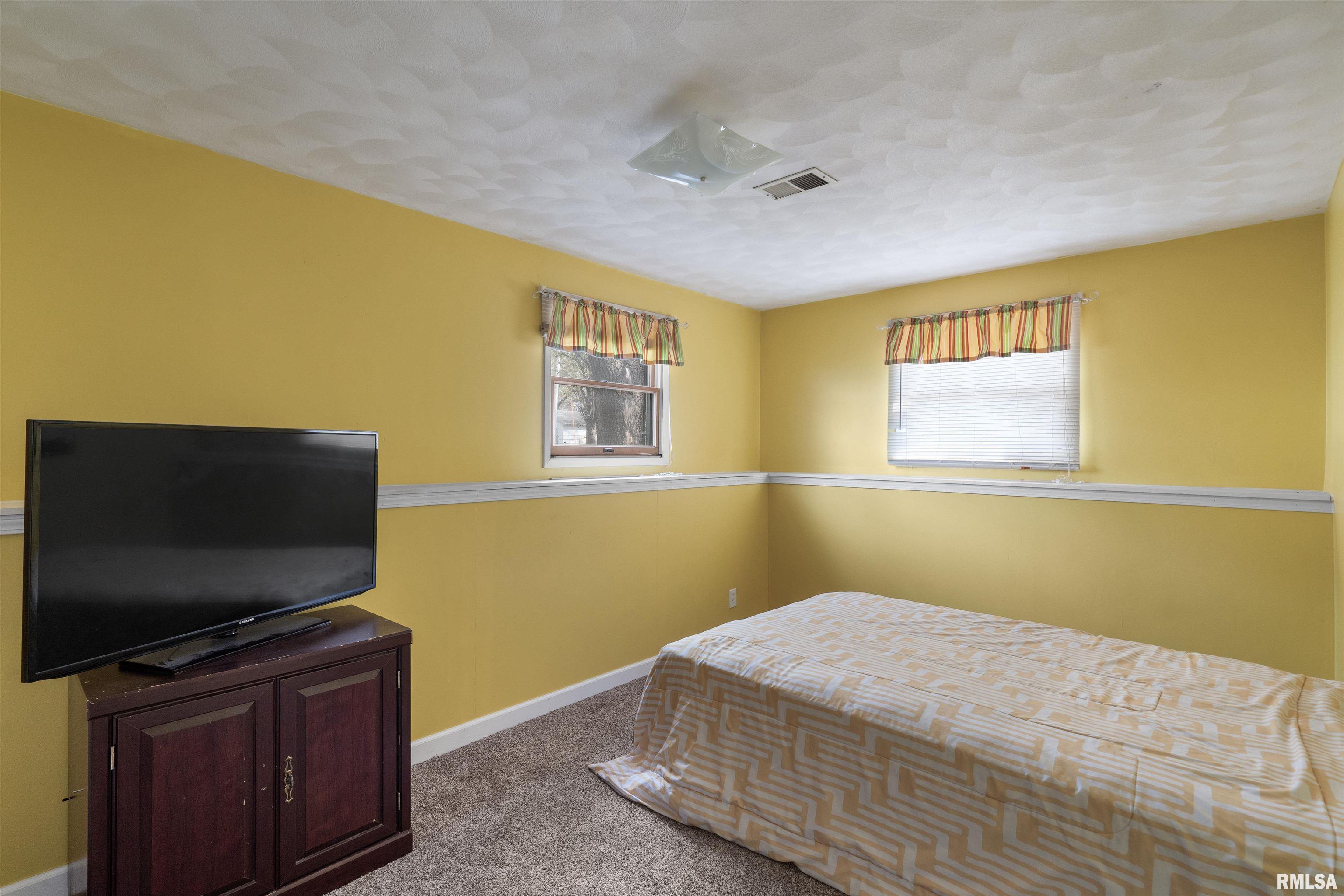 404 1st Avenue Property Photo 21