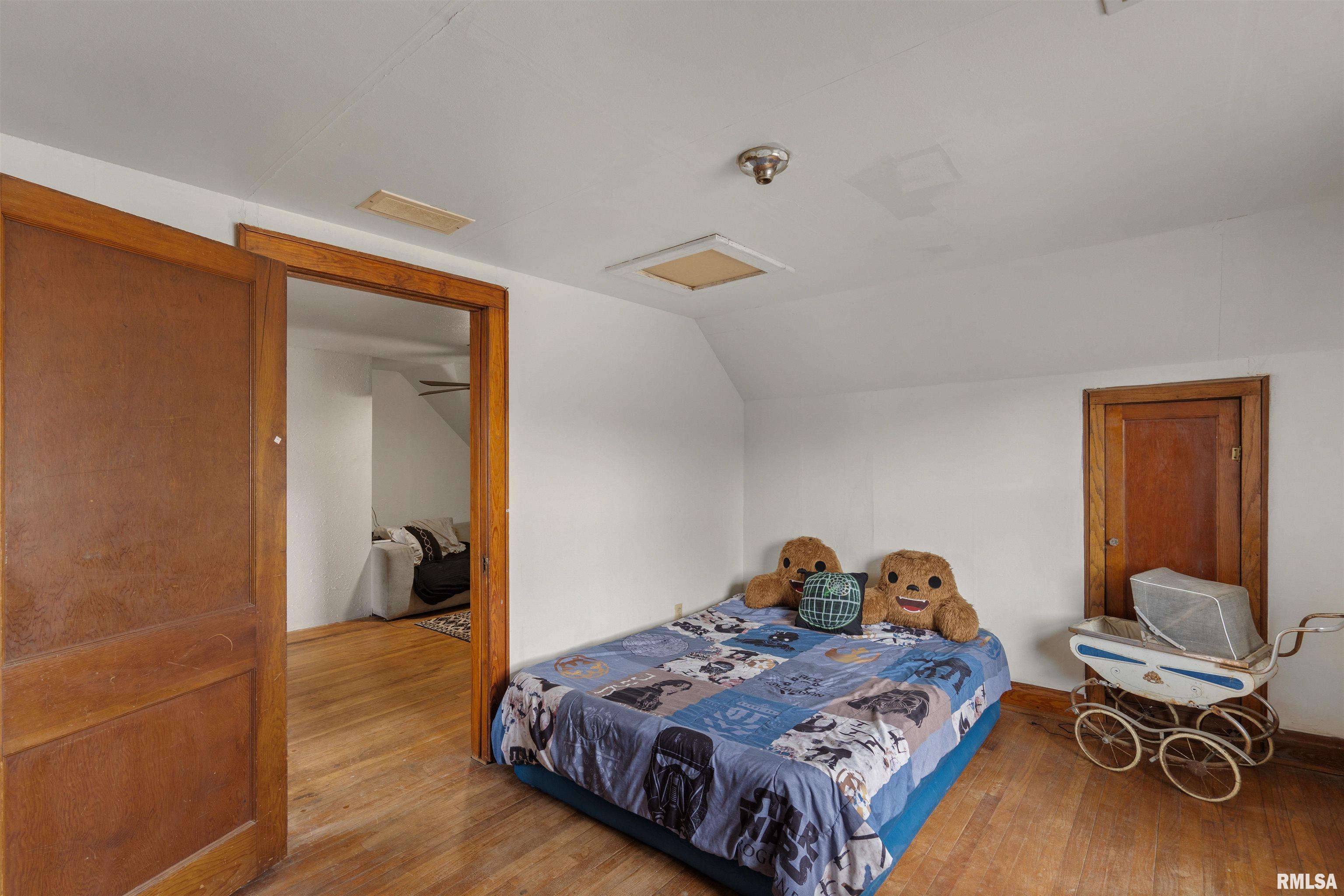 404 1st Avenue Property Photo 36