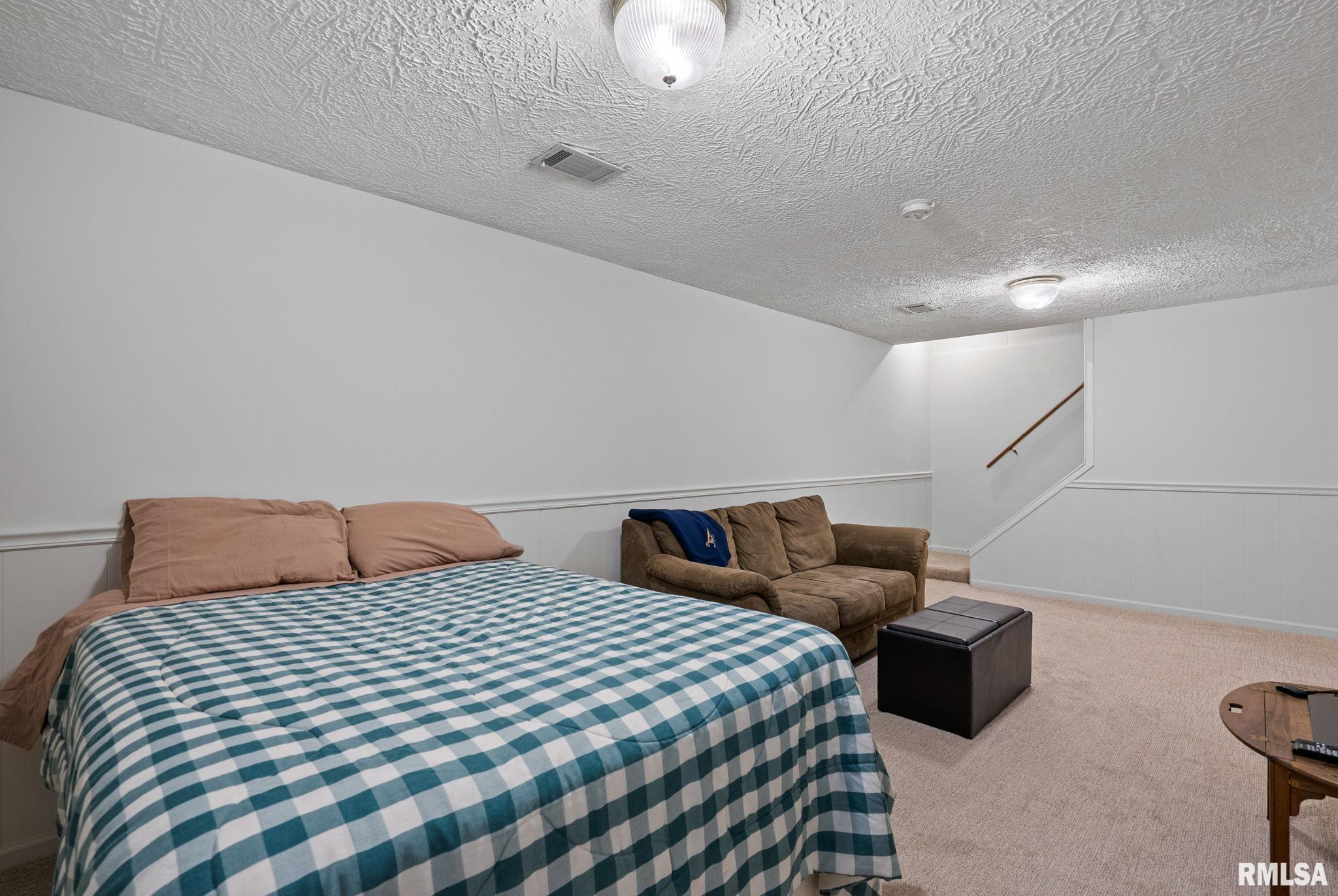 1320 W 41st Street Property Photo 24