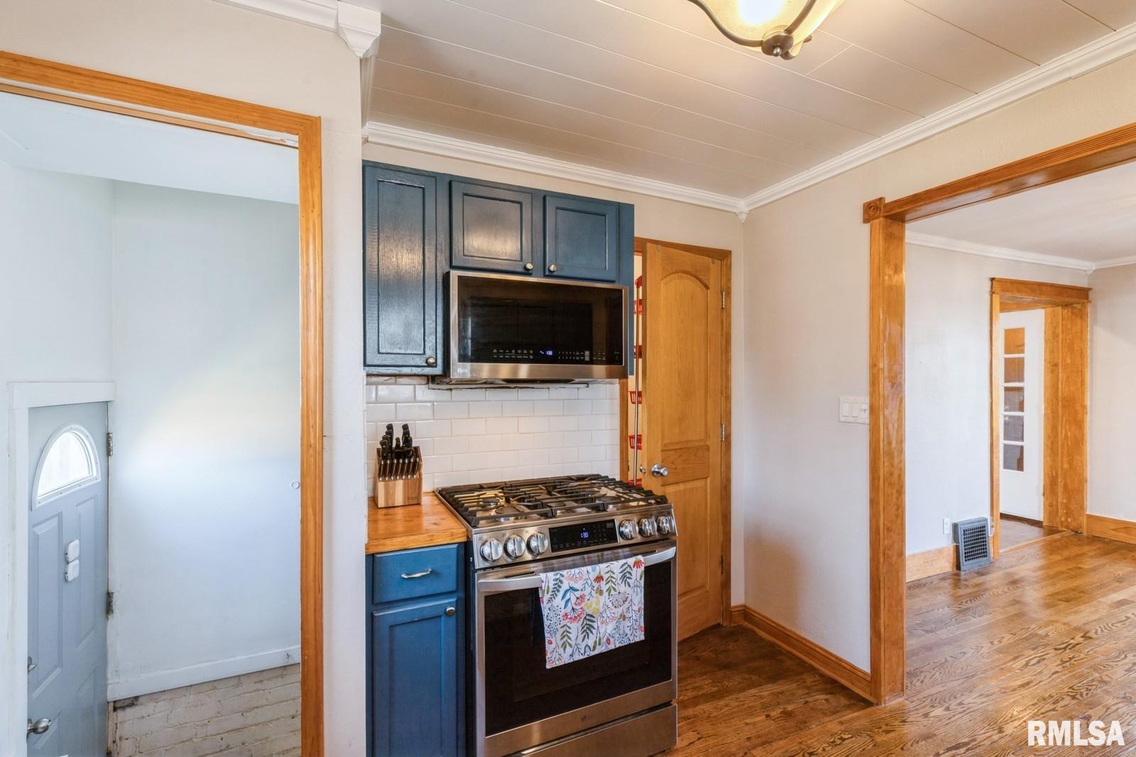 1063 Jefferson Street Property Photo 12