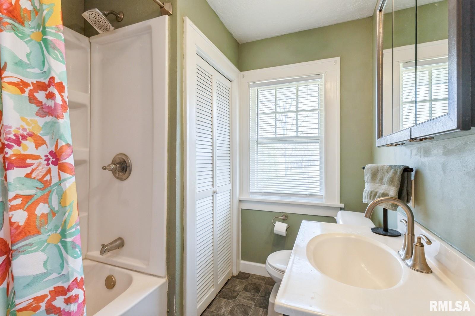1063 Jefferson Street Property Photo 20
