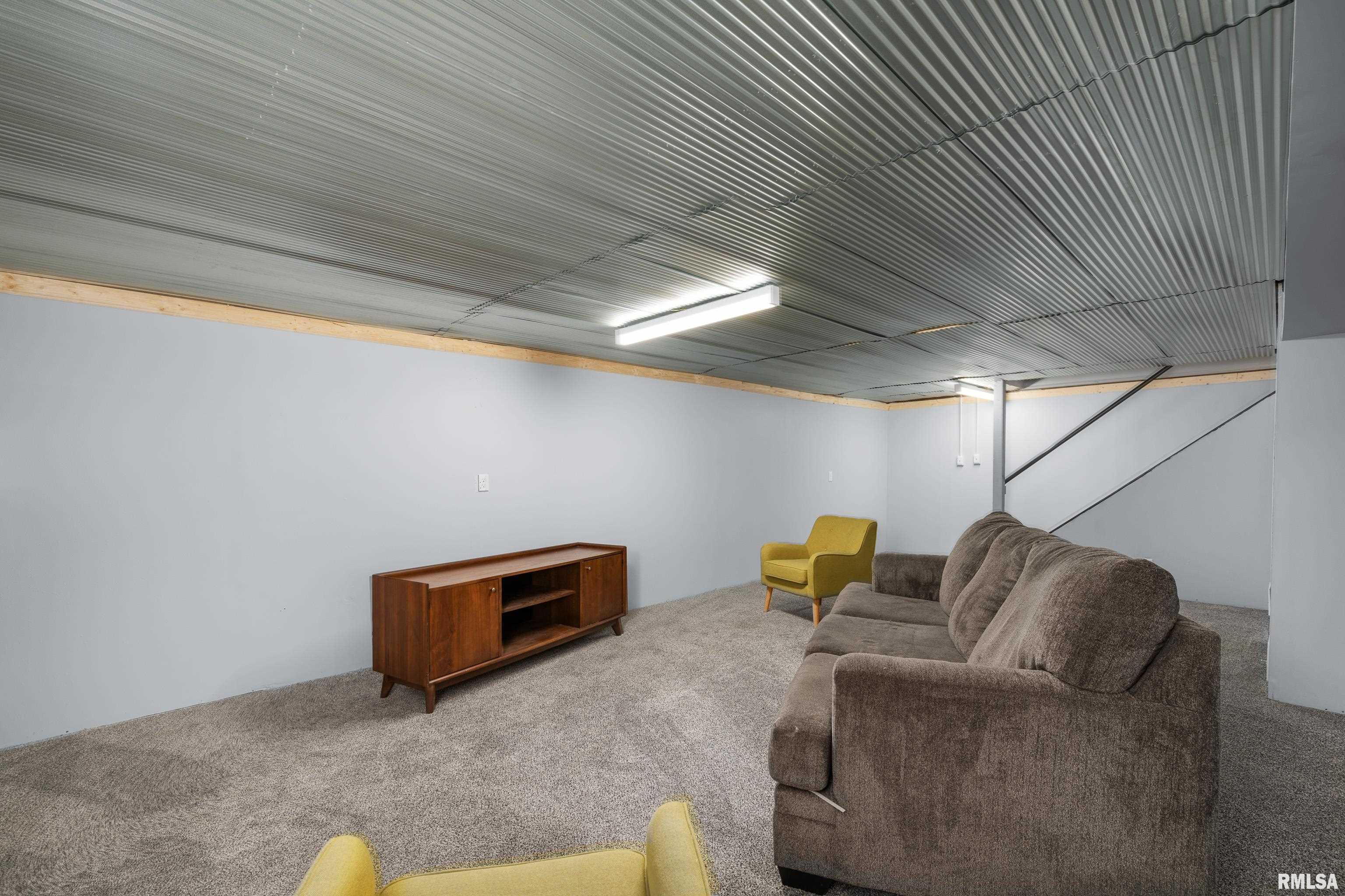 2107 3rd Street B Property Photo 24