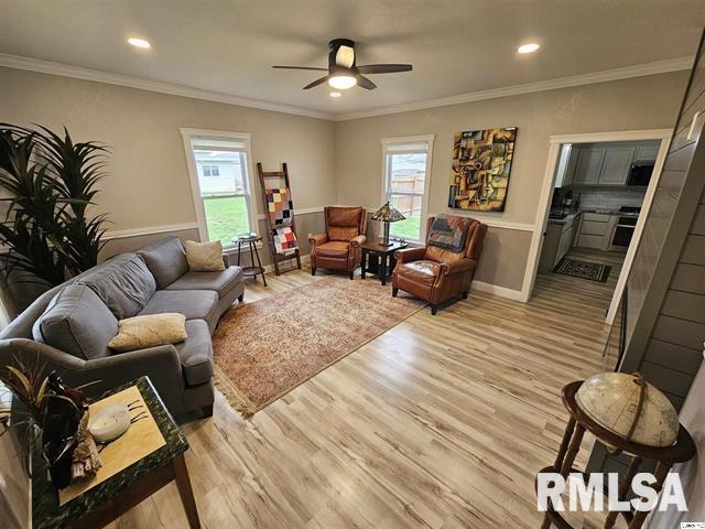 306 Walker Street Property Photo 4