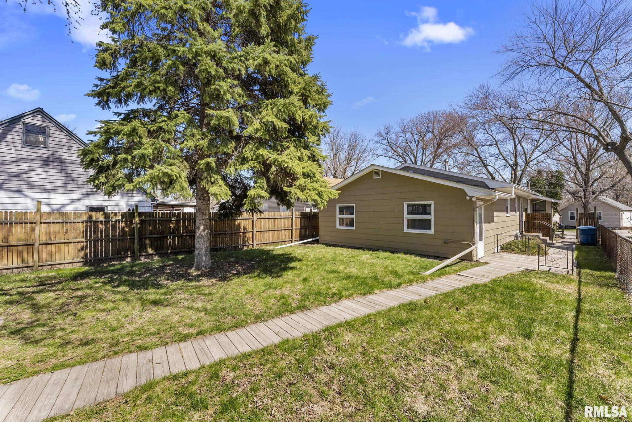 3019 4th Street A Property Photo 5