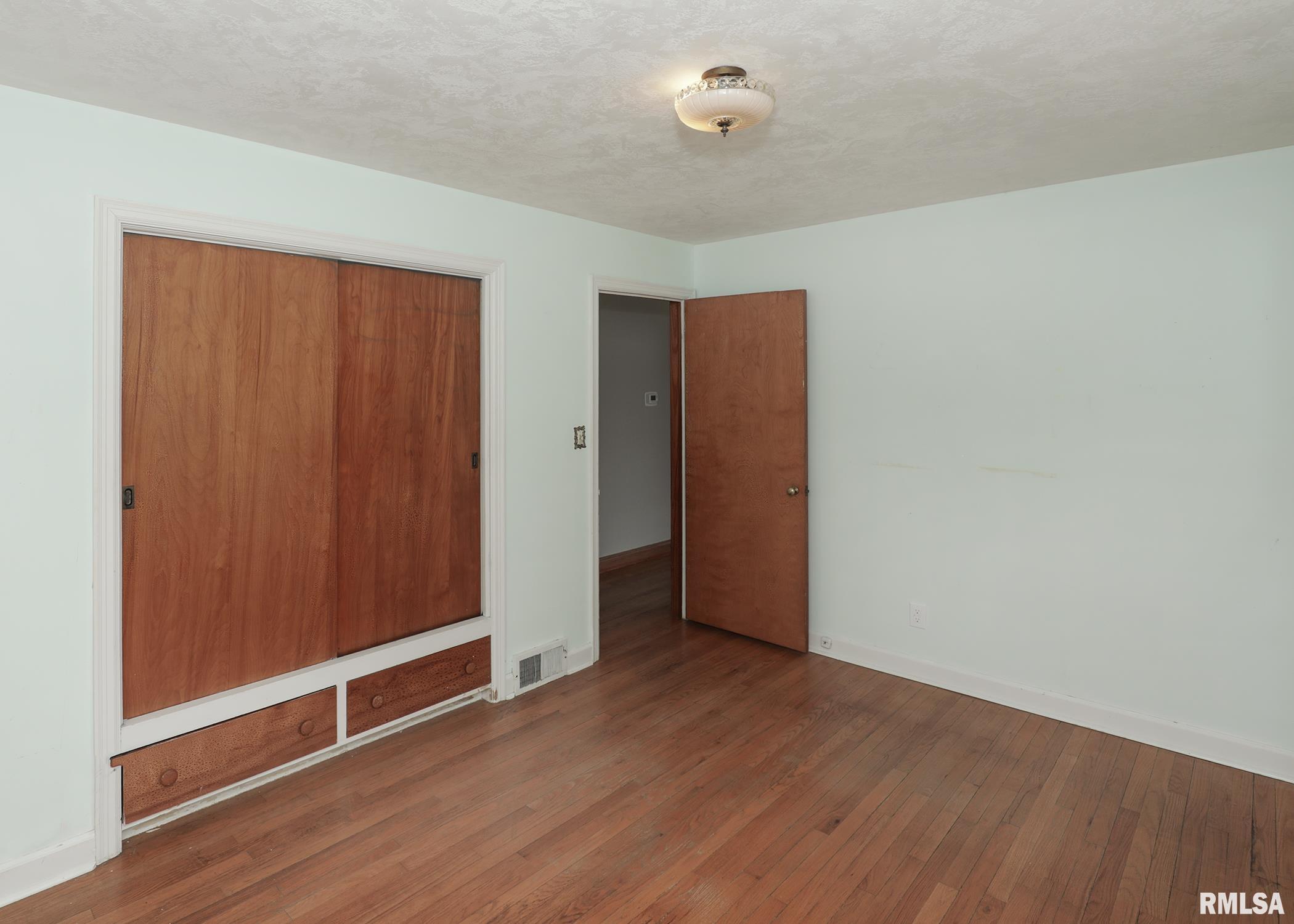 1607 65th Avenue West Property Photo 10