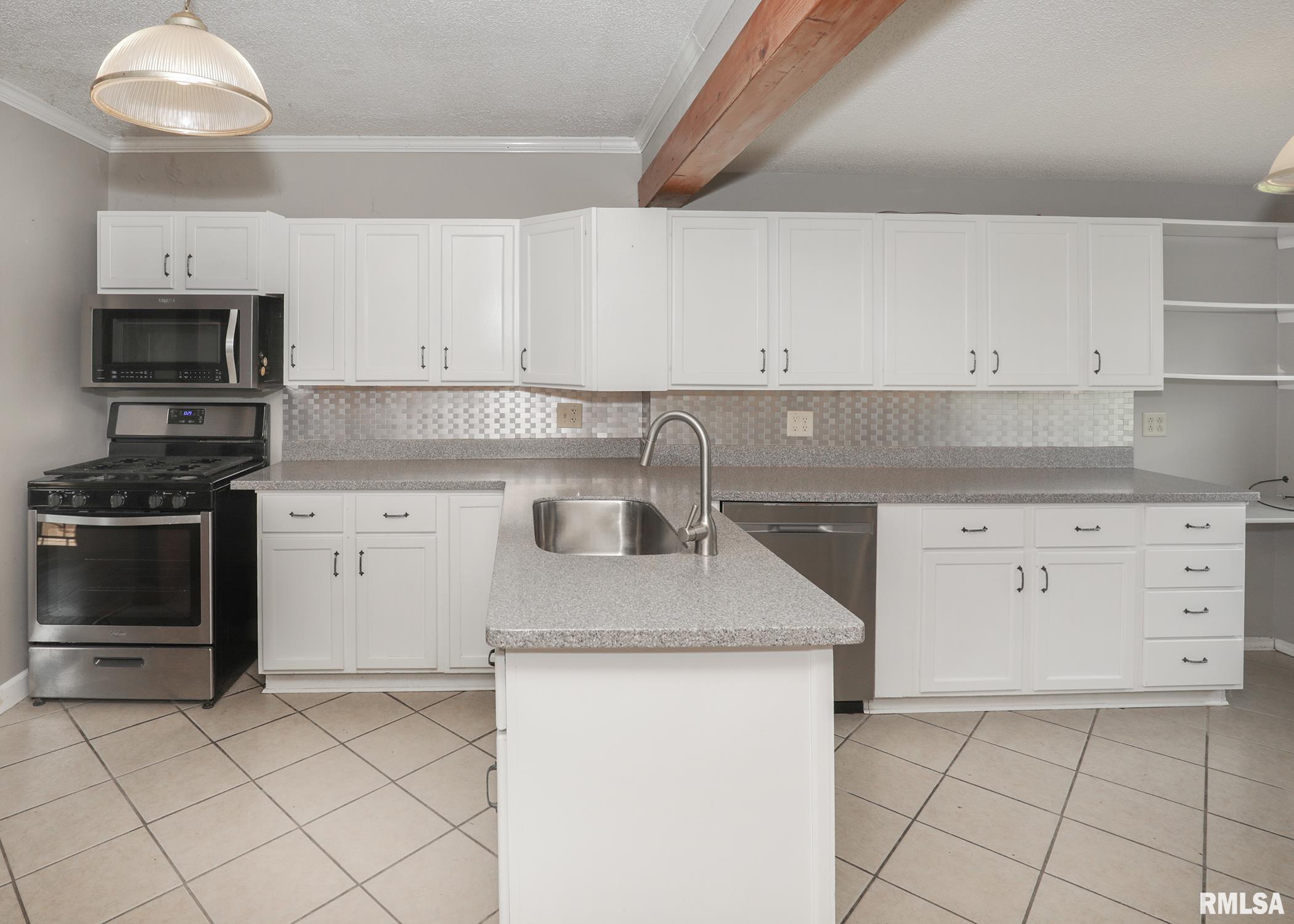 1607 65th Avenue West Property Photo 16