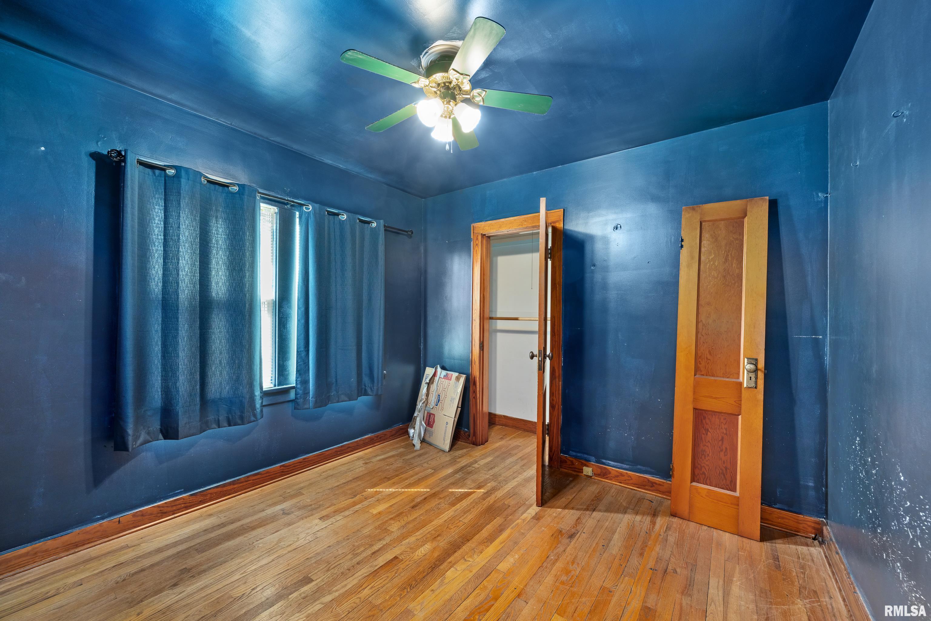 18514 1st Avenue Property Photo 12