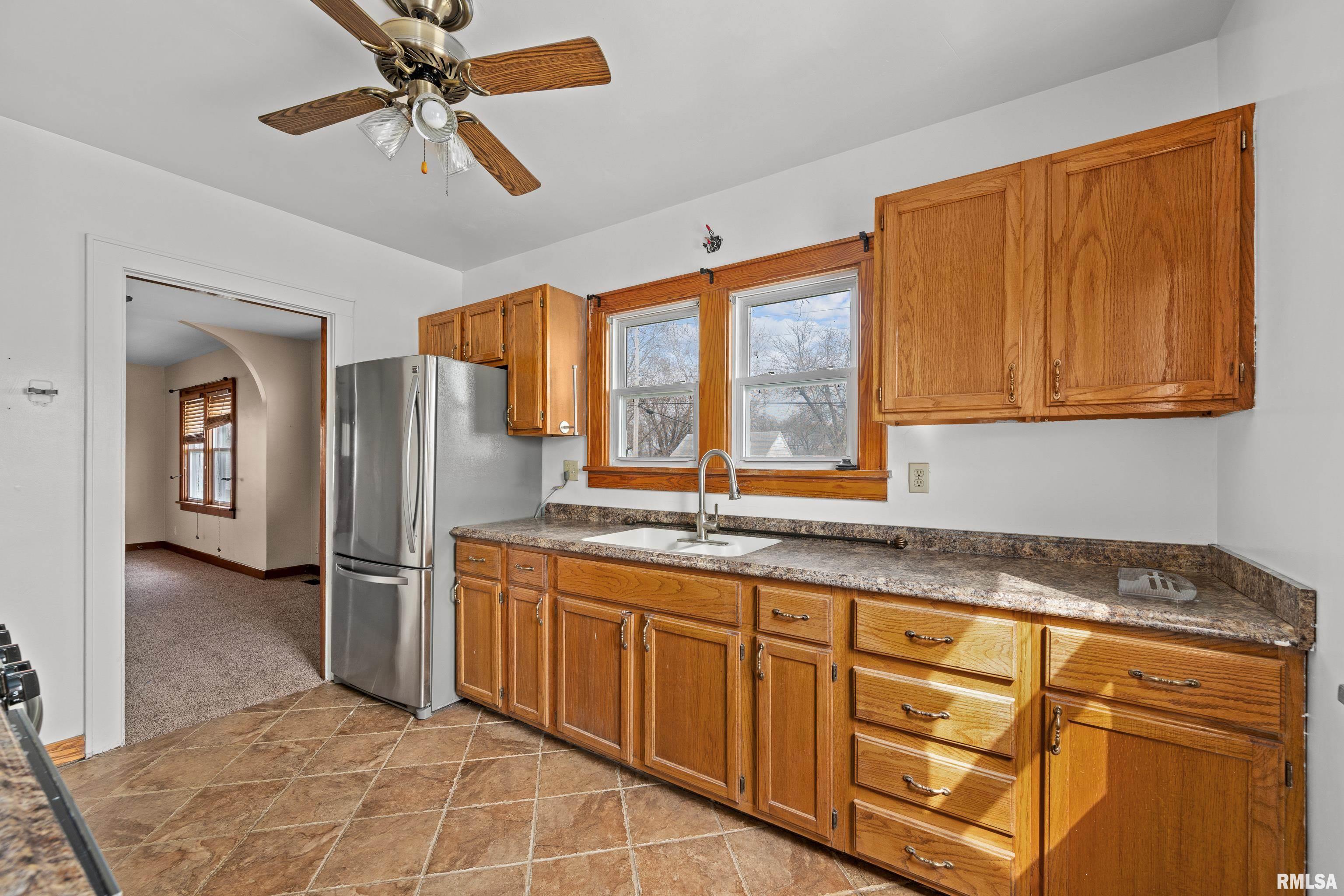 18514 1st Avenue Property Photo 15