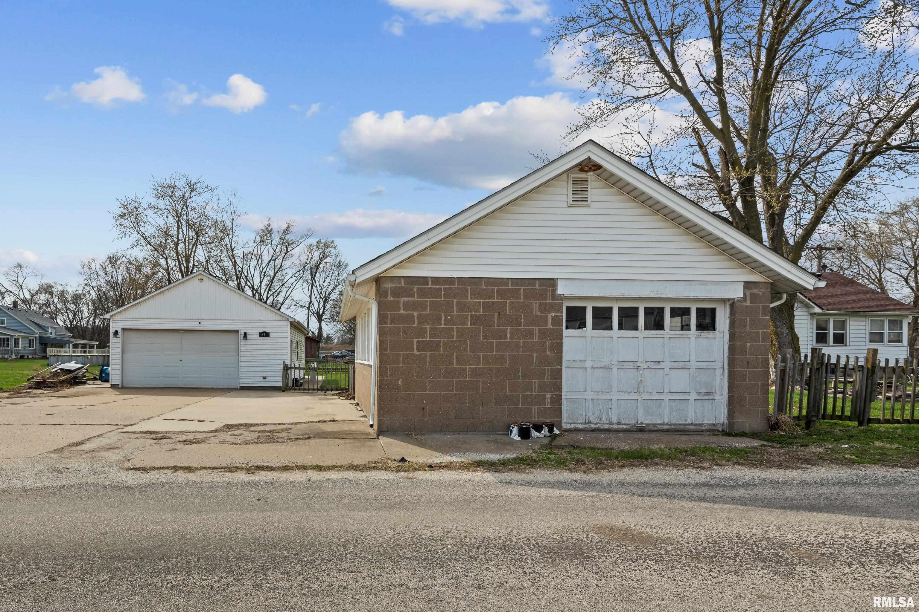 18514 1st Avenue Property Photo 30