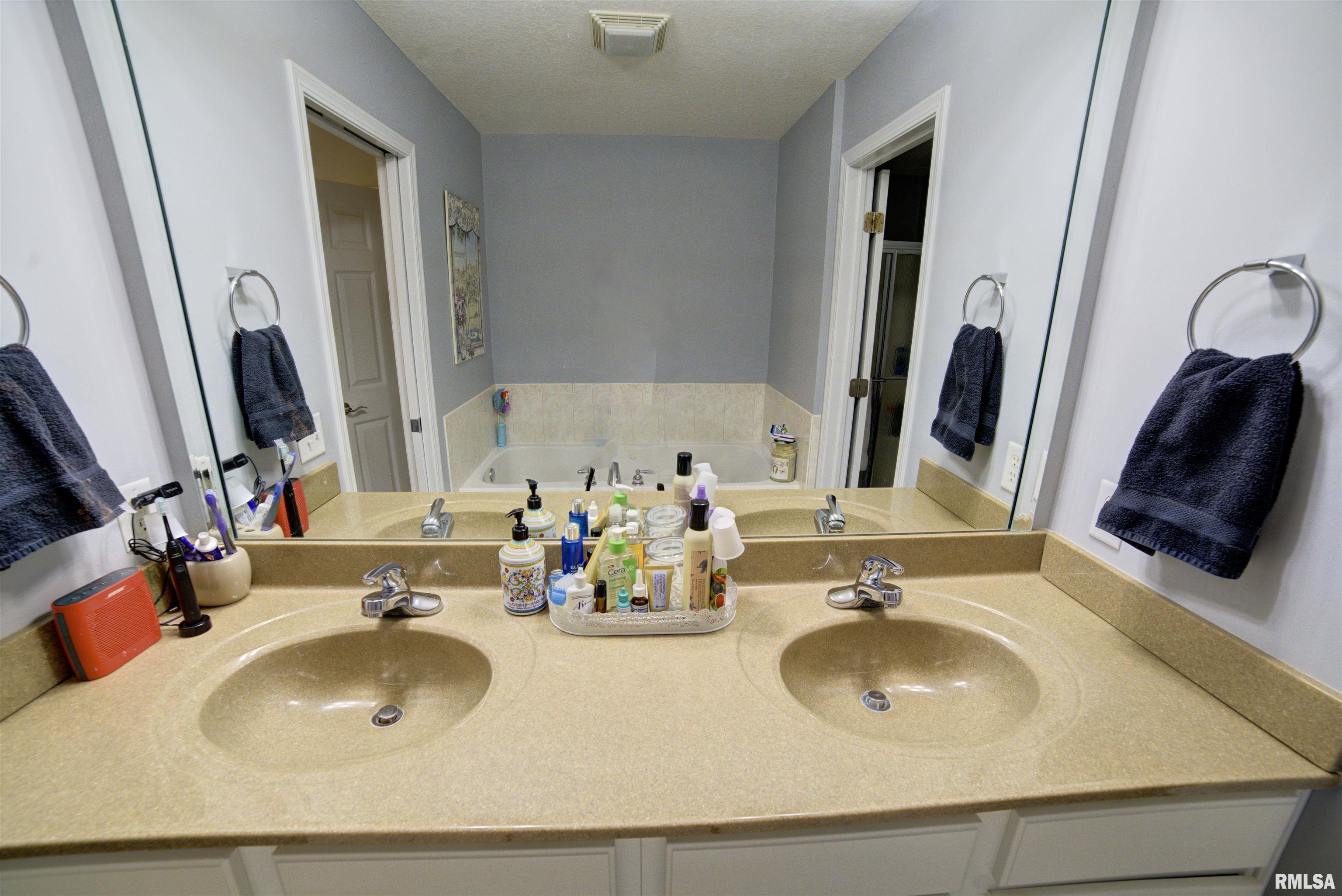 2735 Julie Lane Court Property Photo 38