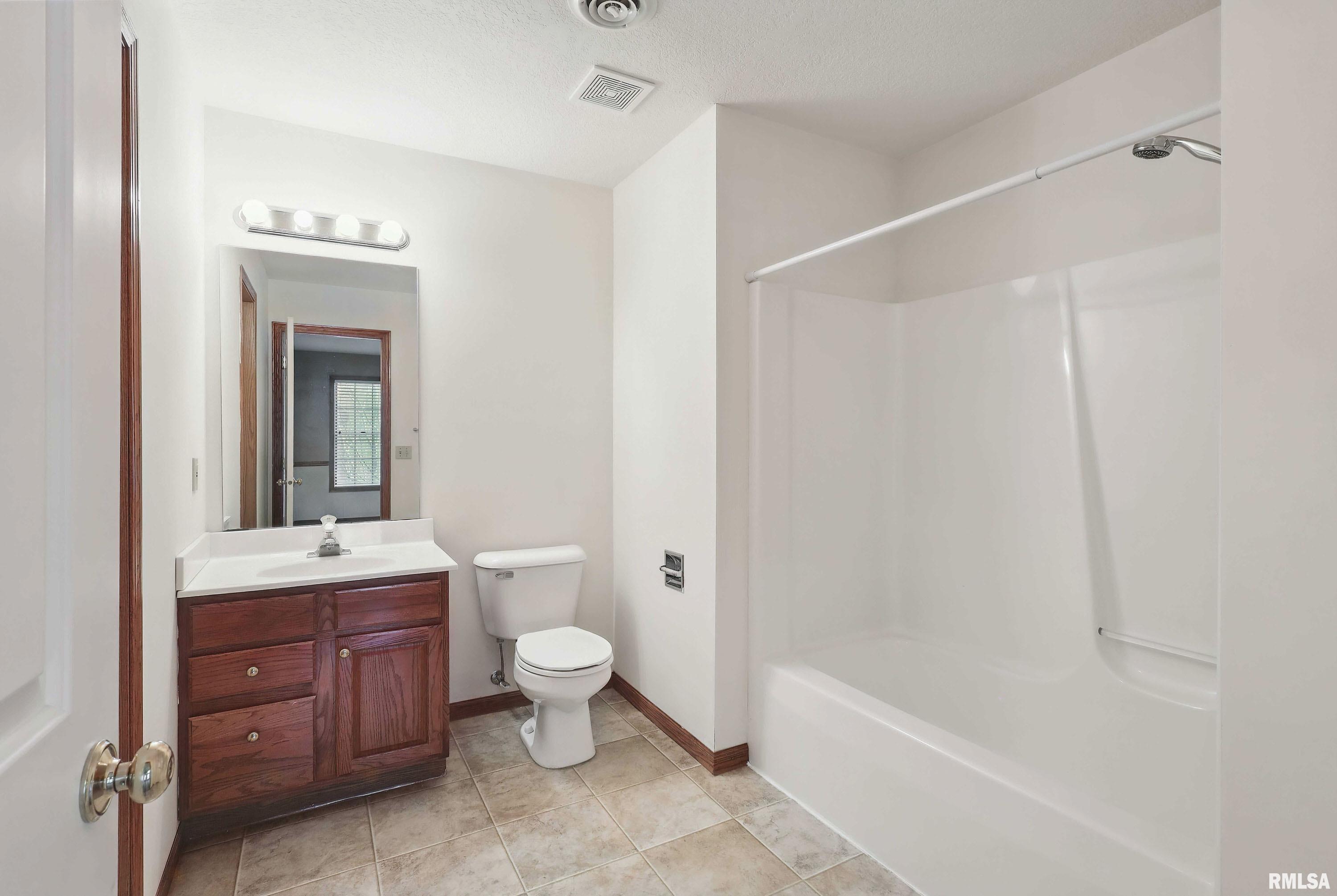 1009 32nd Avenue A Property Photo 34
