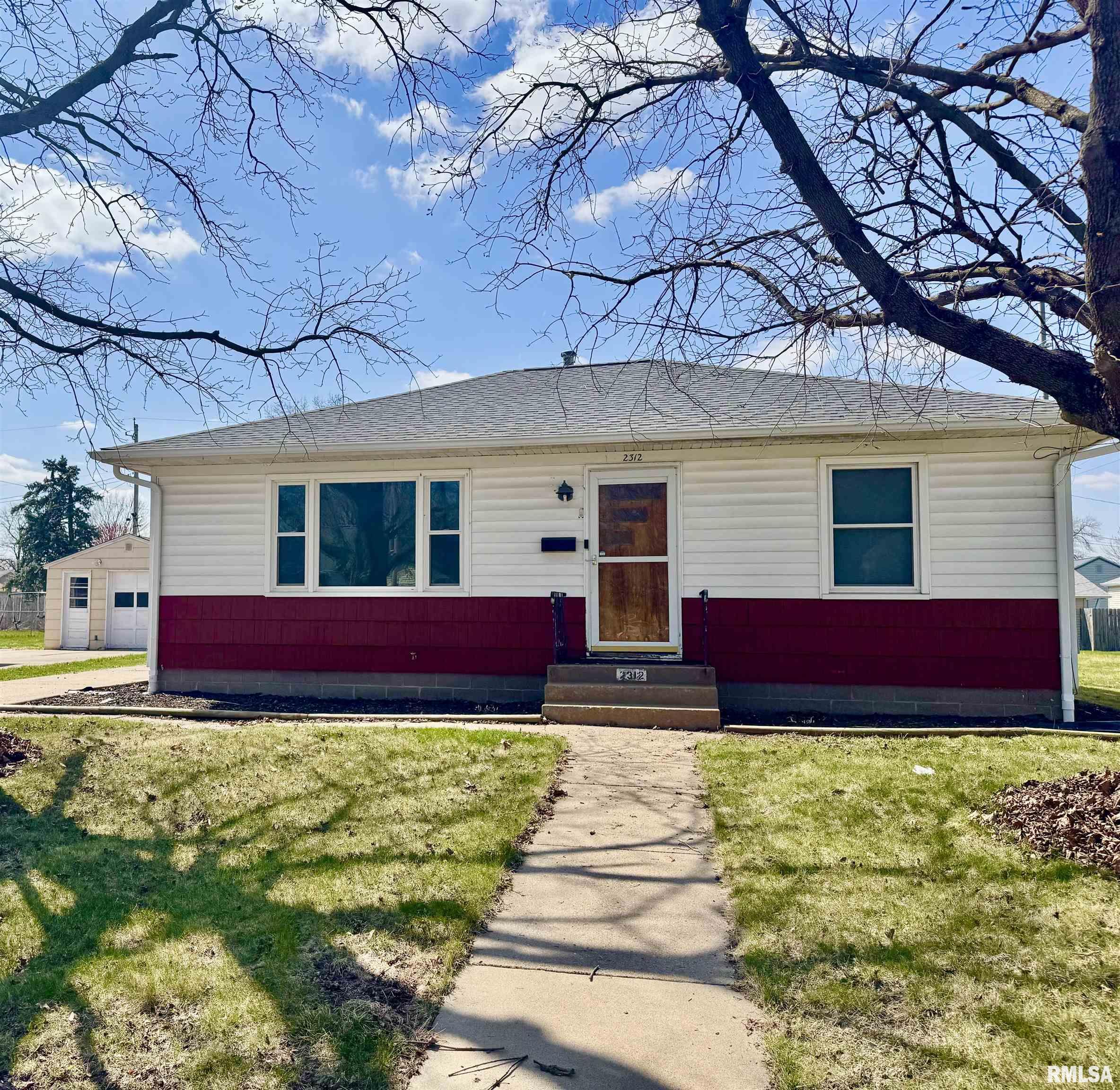 2312 45th Street Property Photo 1