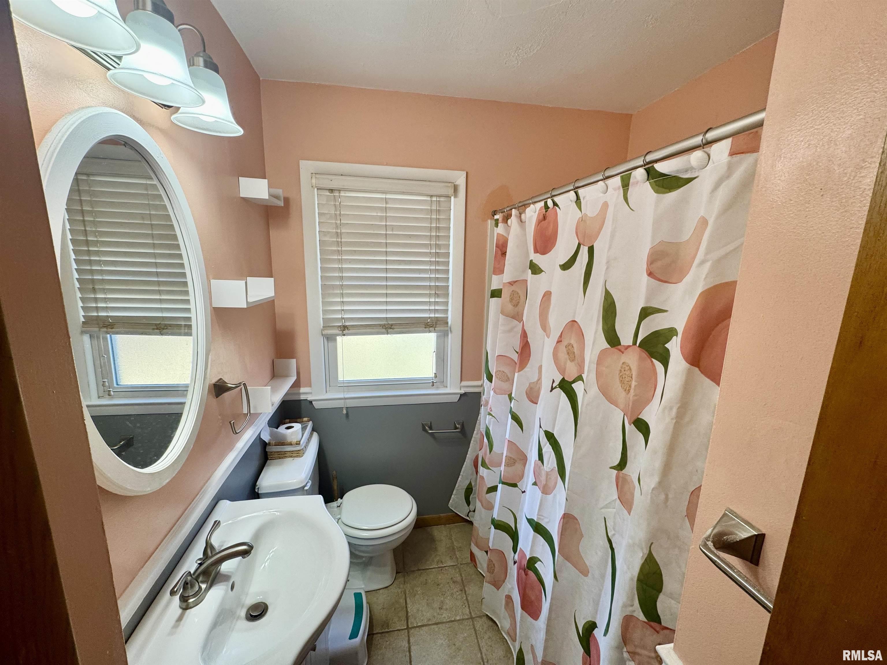 2312 45th Street Property Photo 11