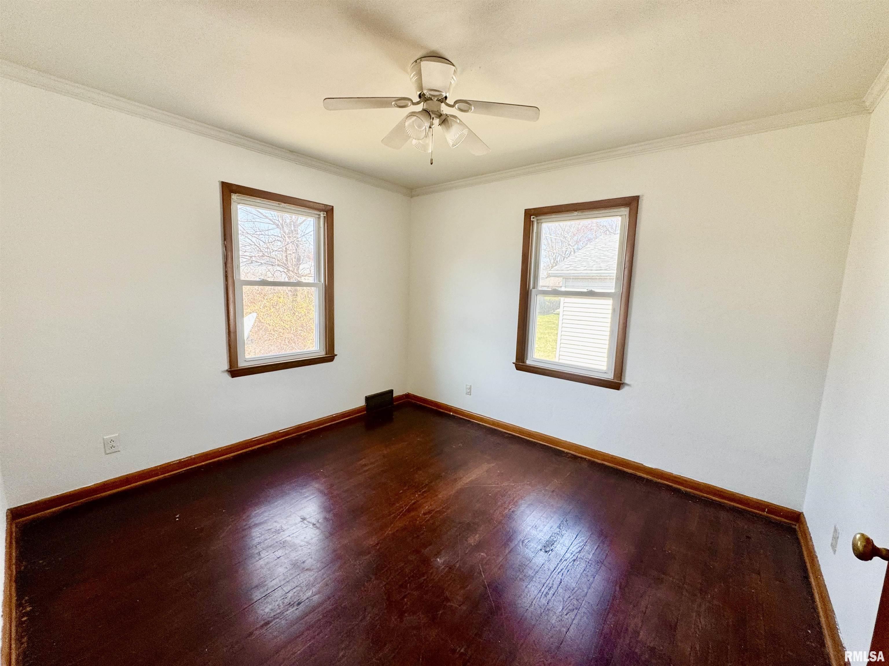 2312 45th Street Property Photo 12
