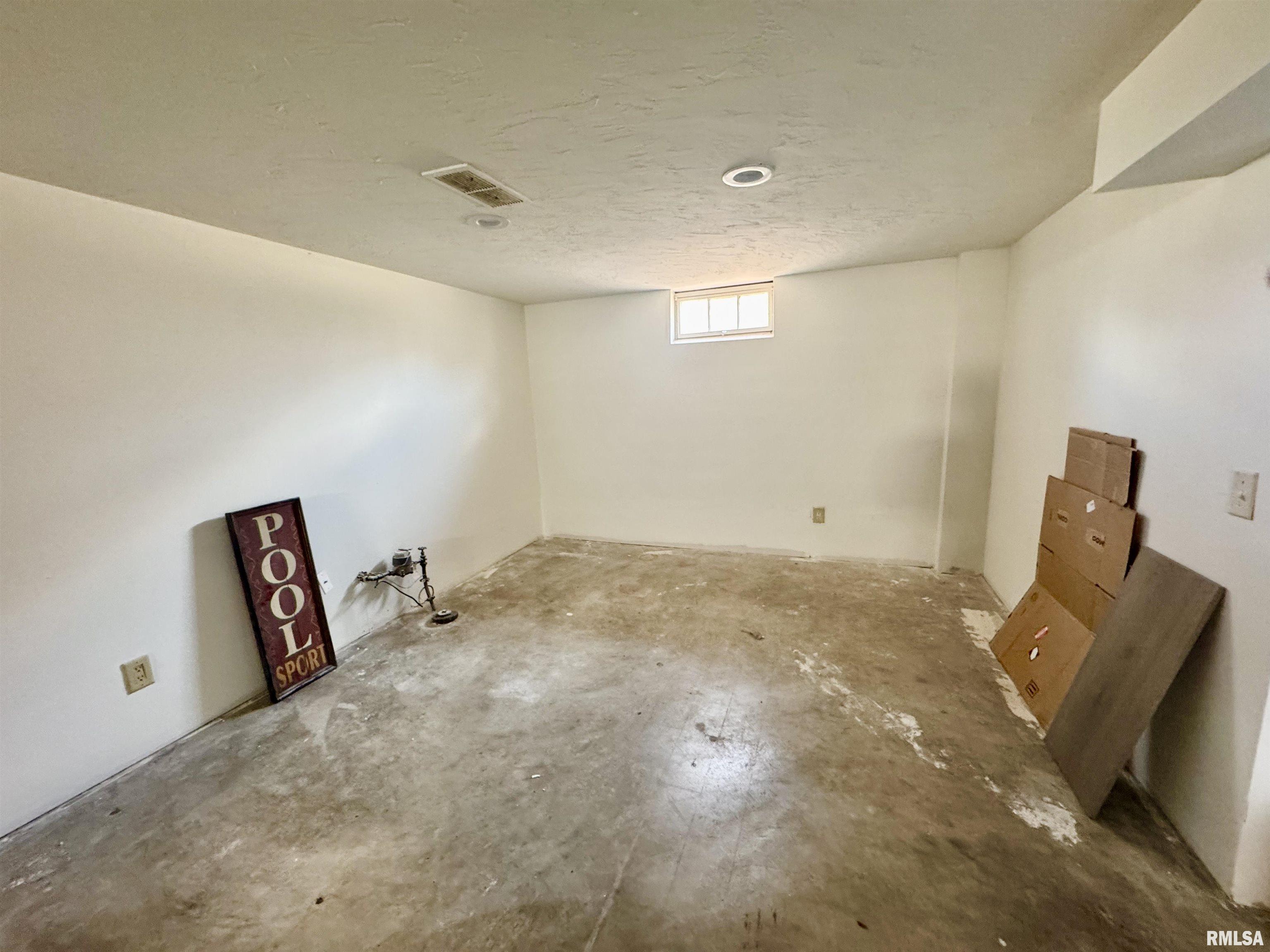 2312 45th Street Property Photo 15