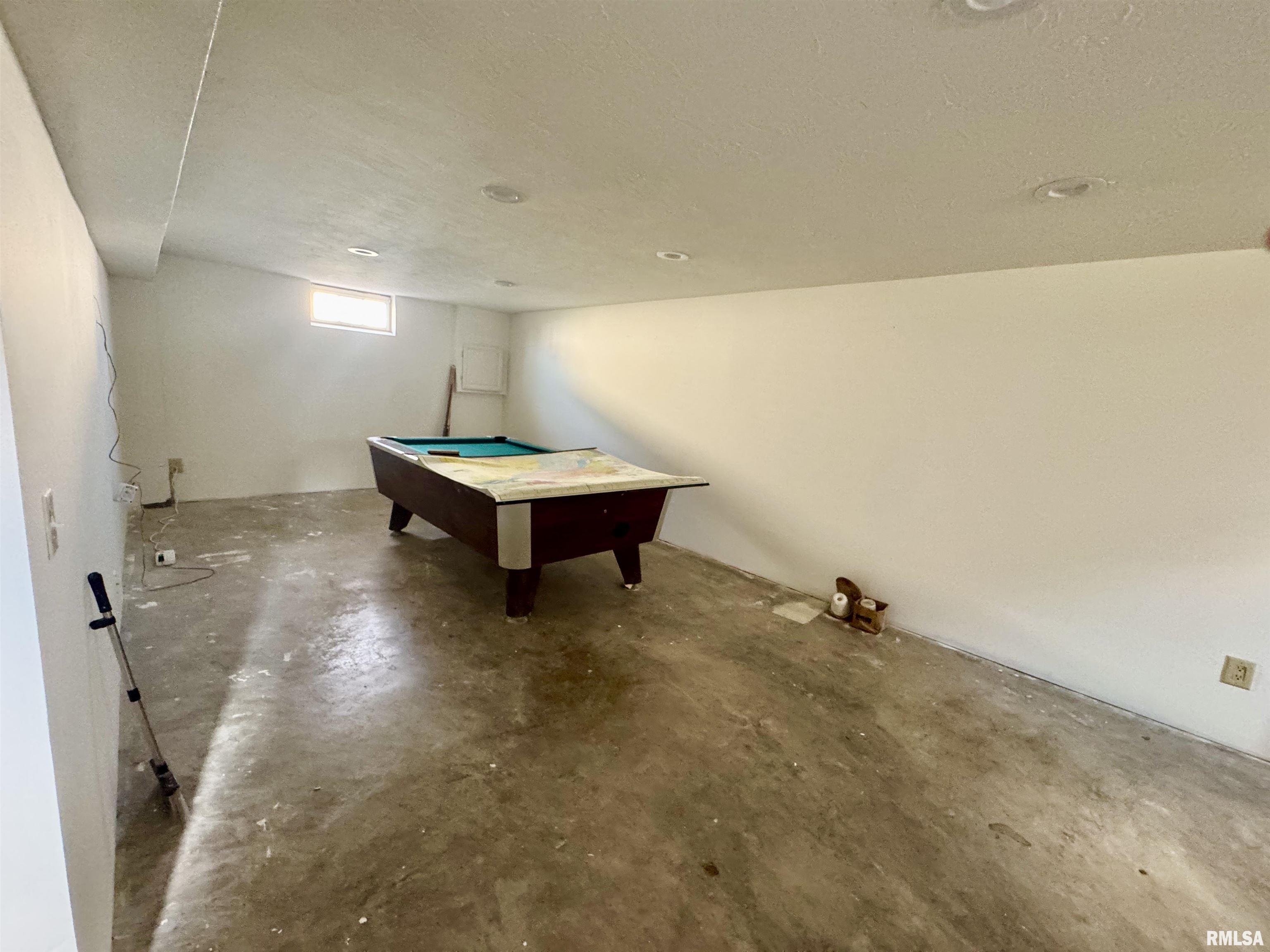 2312 45th Street Property Photo 16