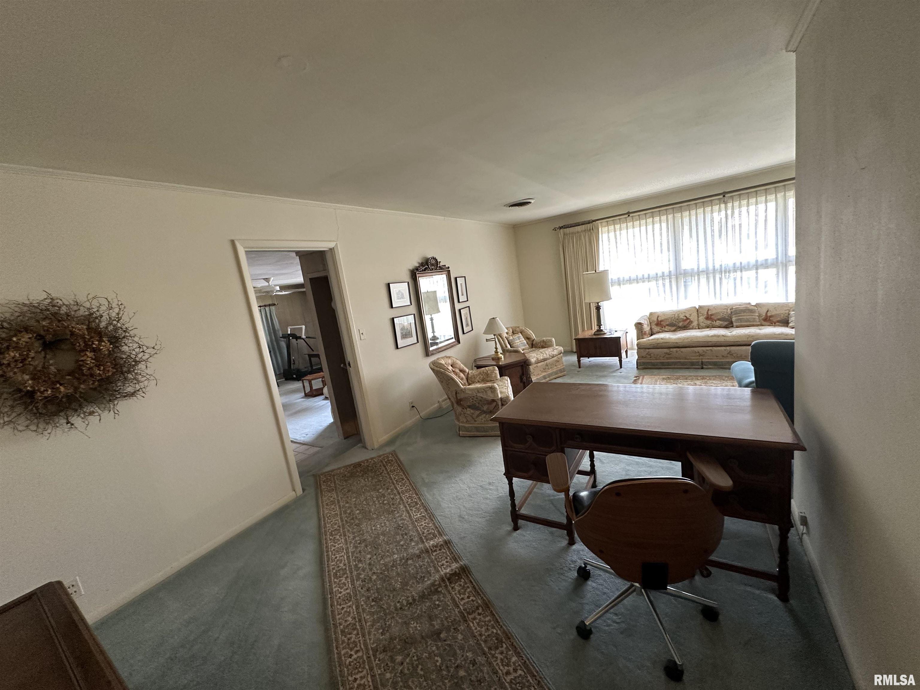 197 Circle Drive Property Photo 4