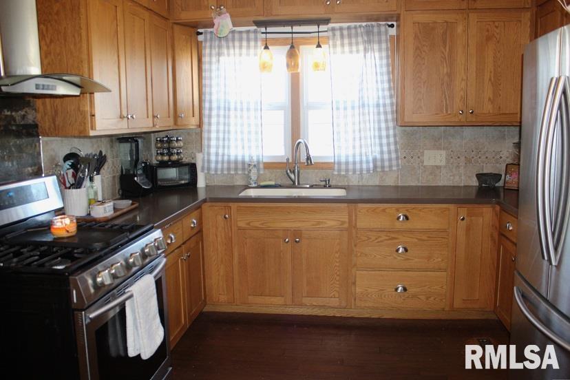 320 E Church Street Property Photo 24