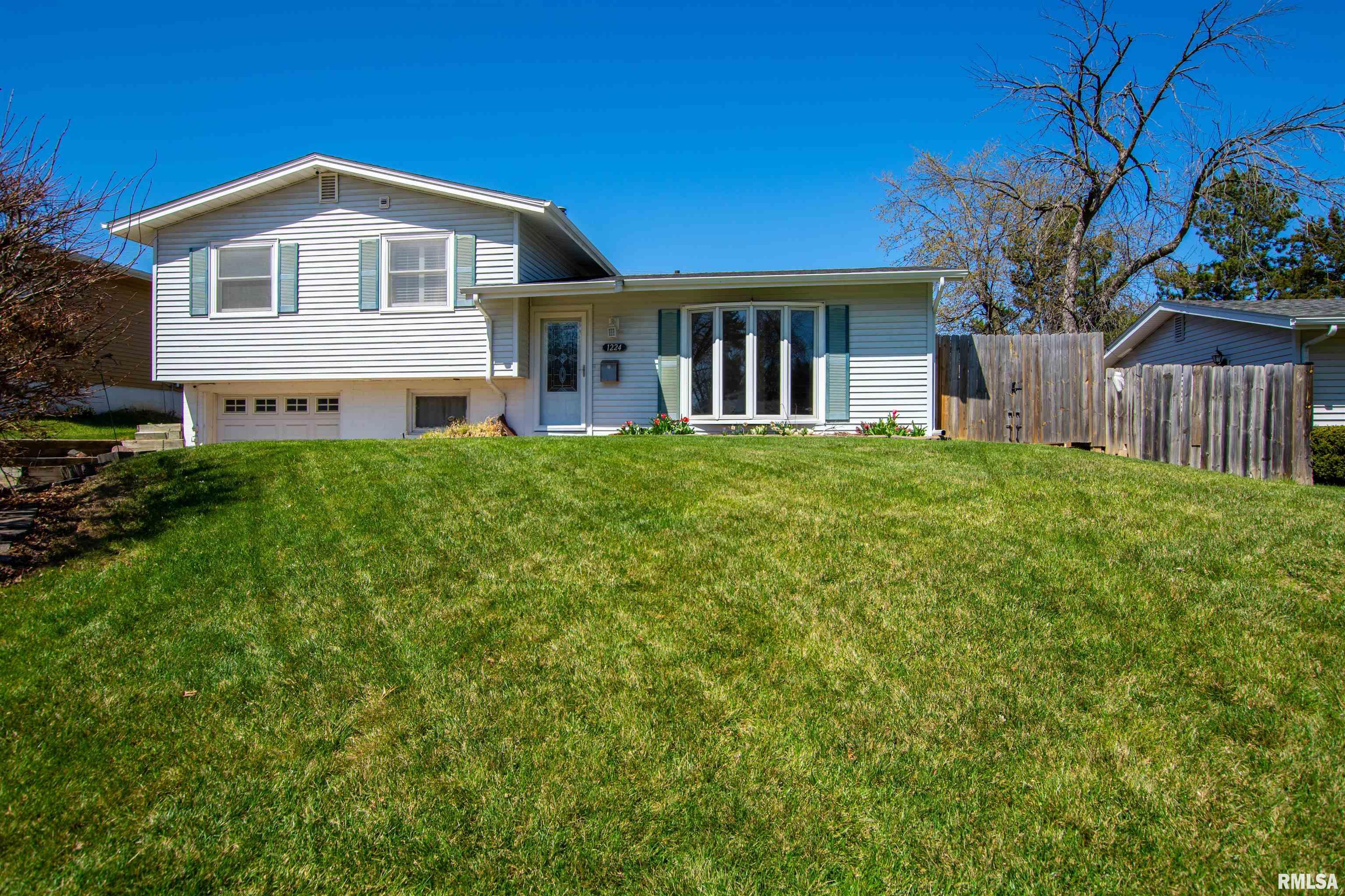 1224 Meadow Lane Drive Property Photo 2