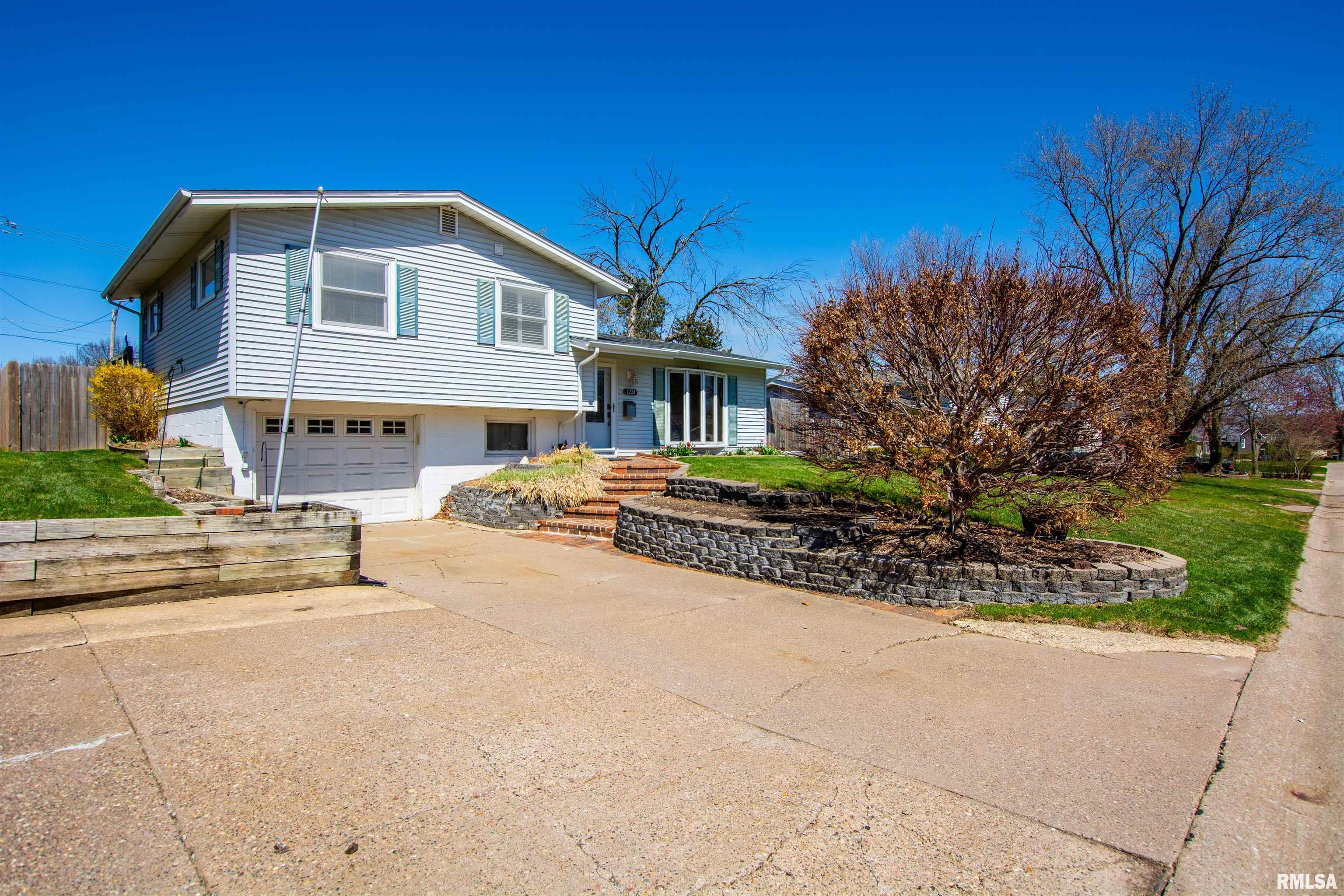 1224 Meadow Lane Drive Property Photo 4
