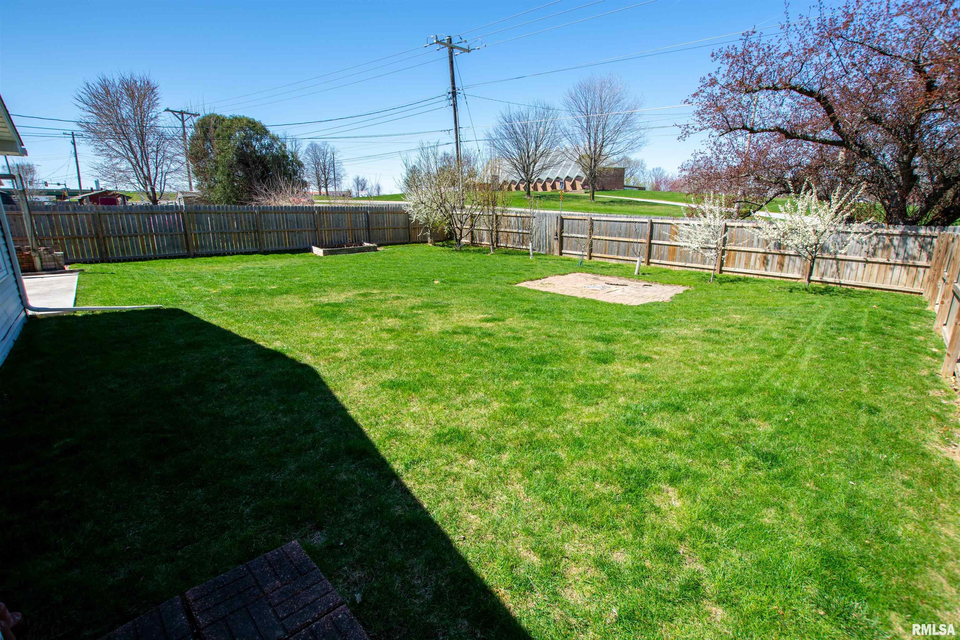 1224 Meadow Lane Drive Property Photo 11