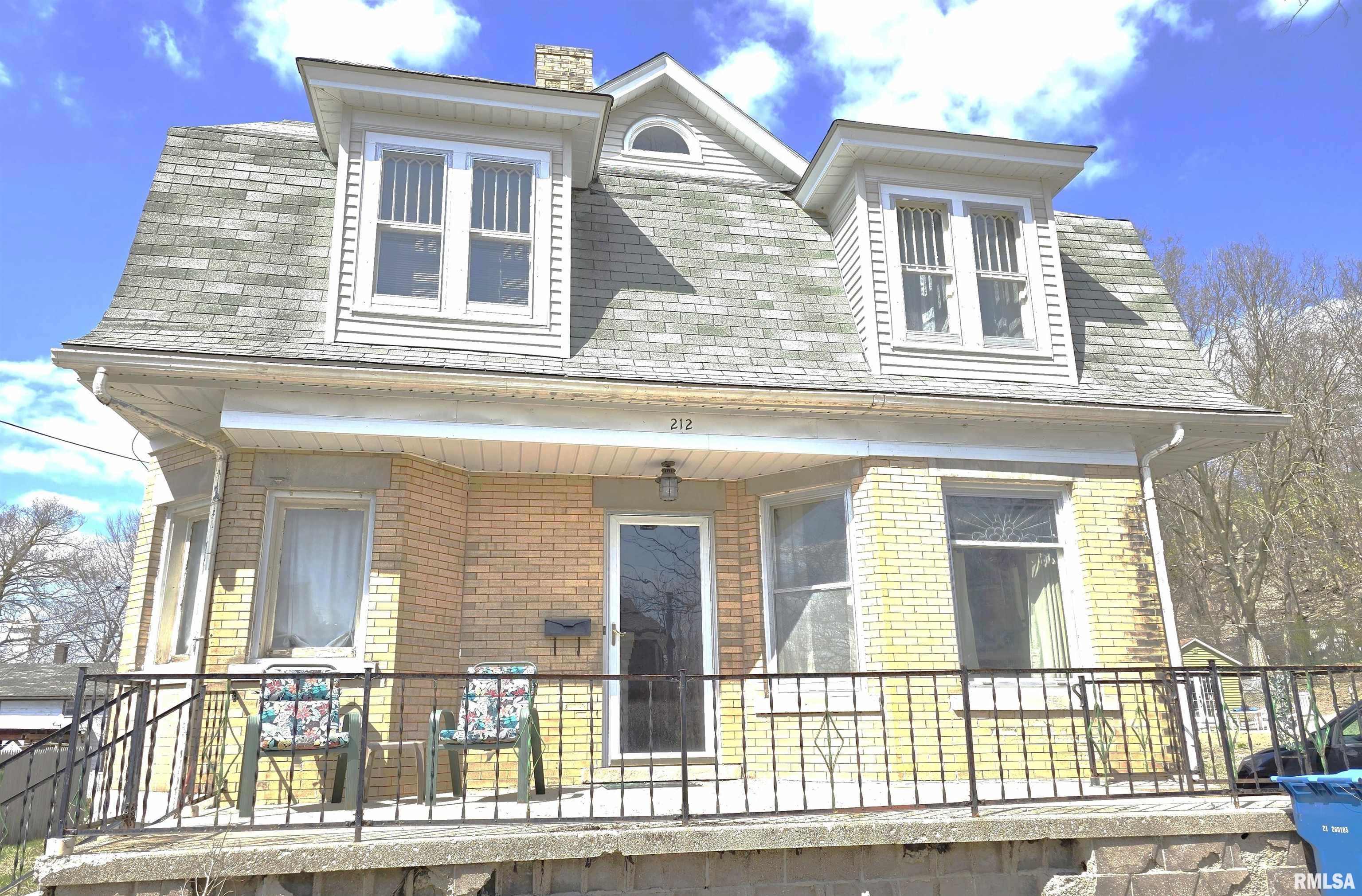 212 Jefferson Street Property Photo 1