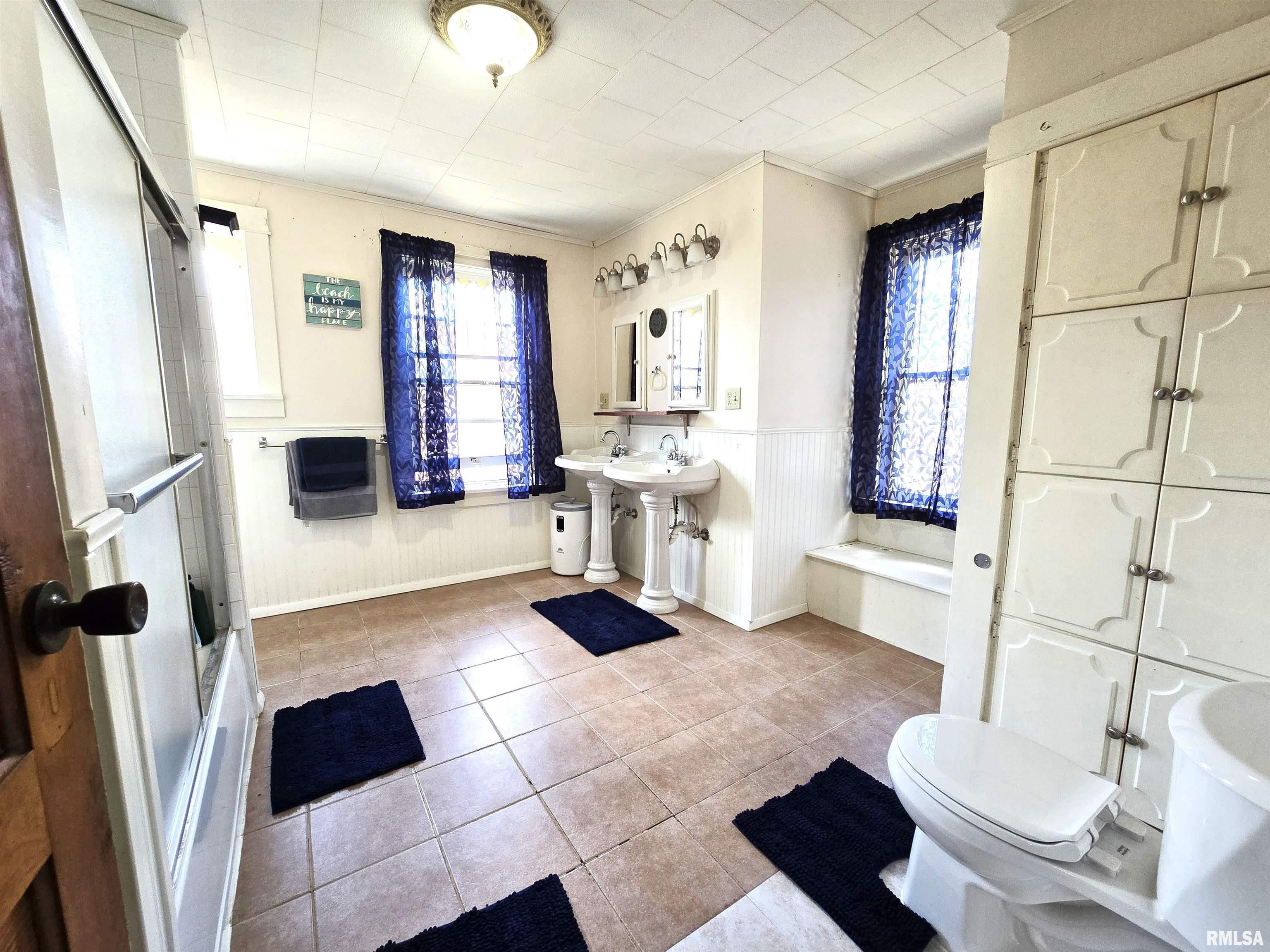 212 Jefferson Street Property Photo 30