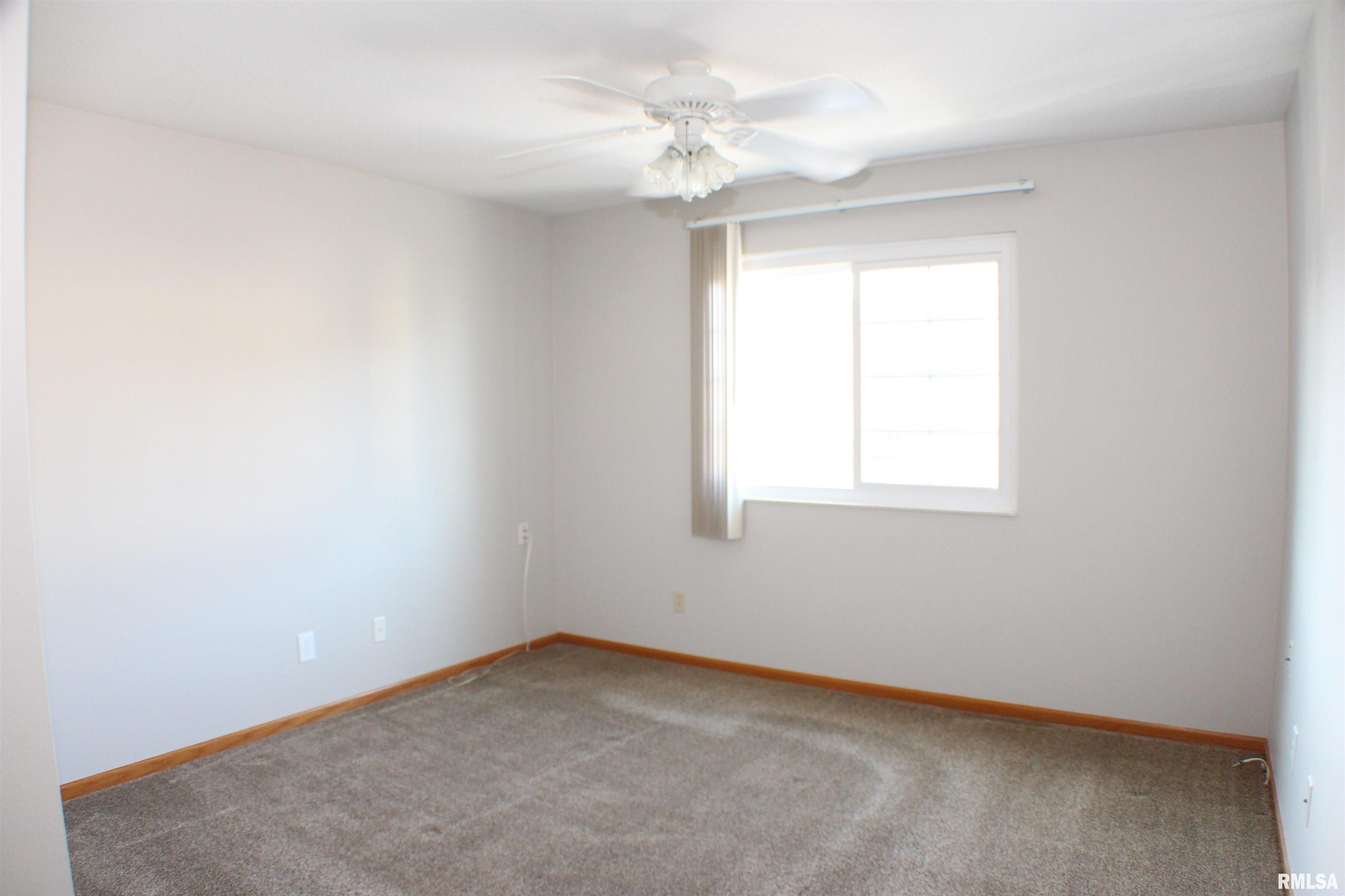 205 E Price Street Property Photo 11
