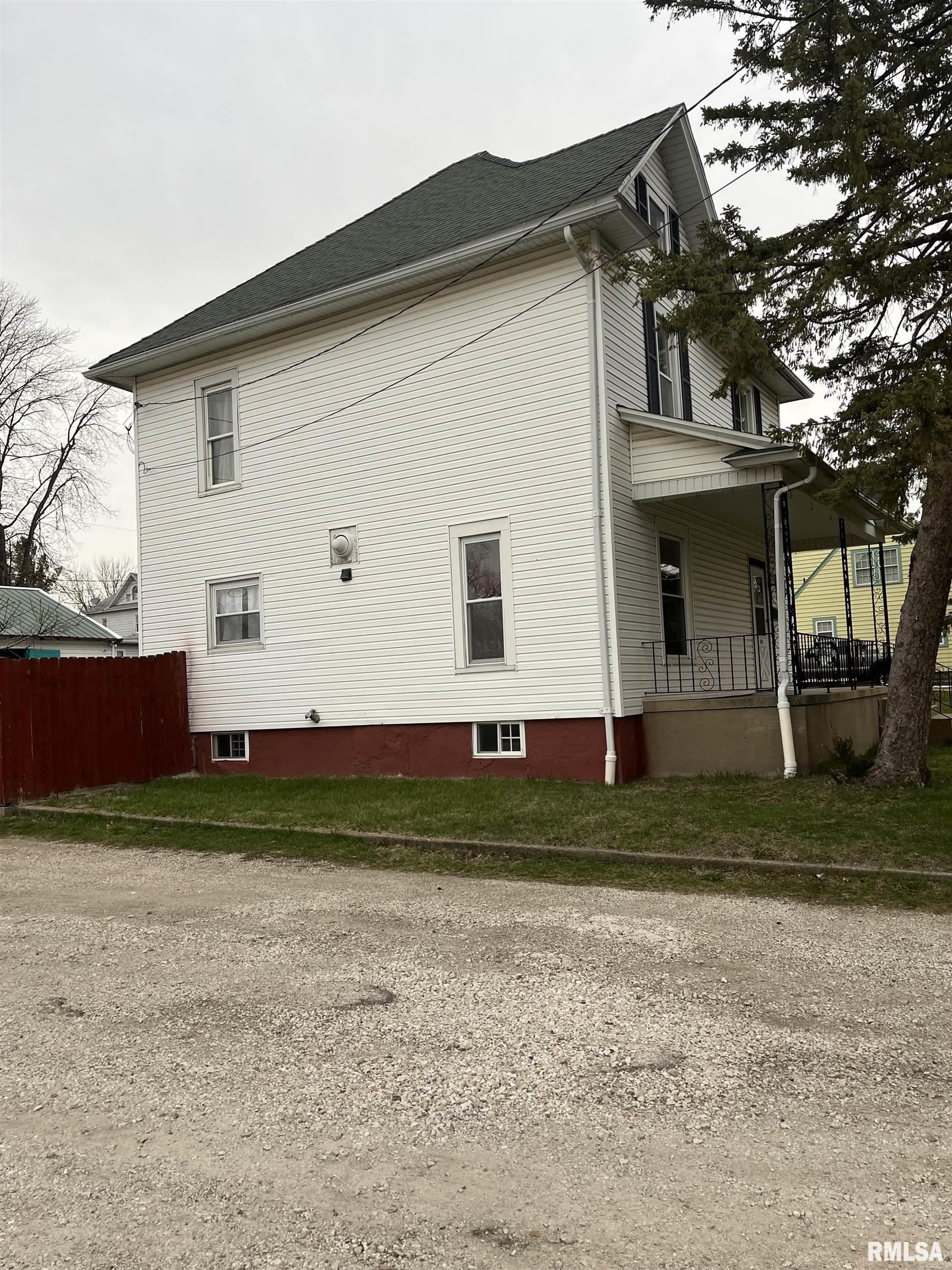 114 Roosevelt Avenue A Property Photo 3
