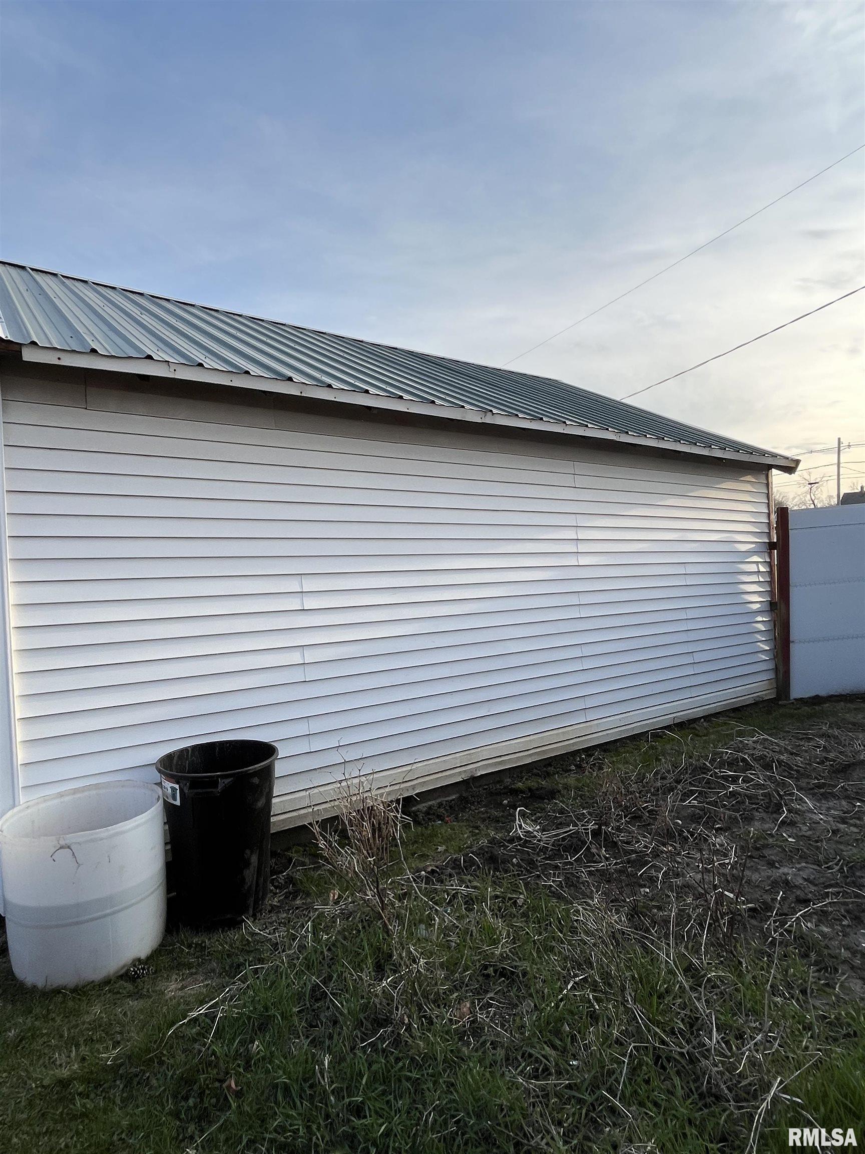 114 Roosevelt Avenue A Property Photo 10