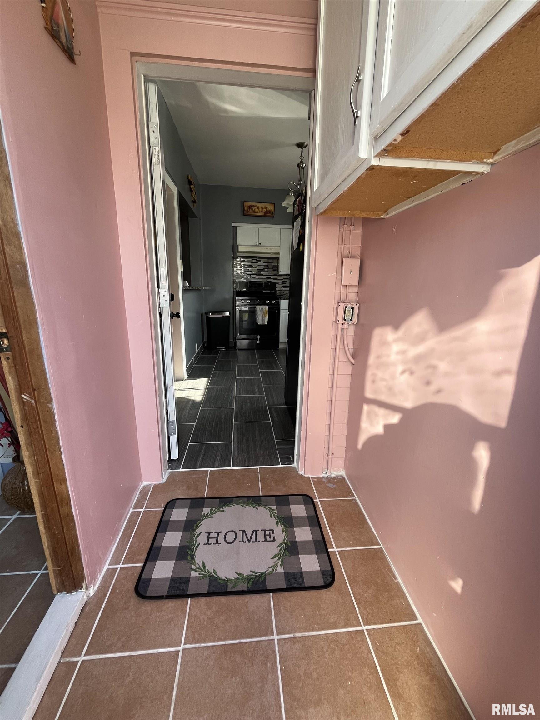 114 Roosevelt Avenue A Property Photo 17