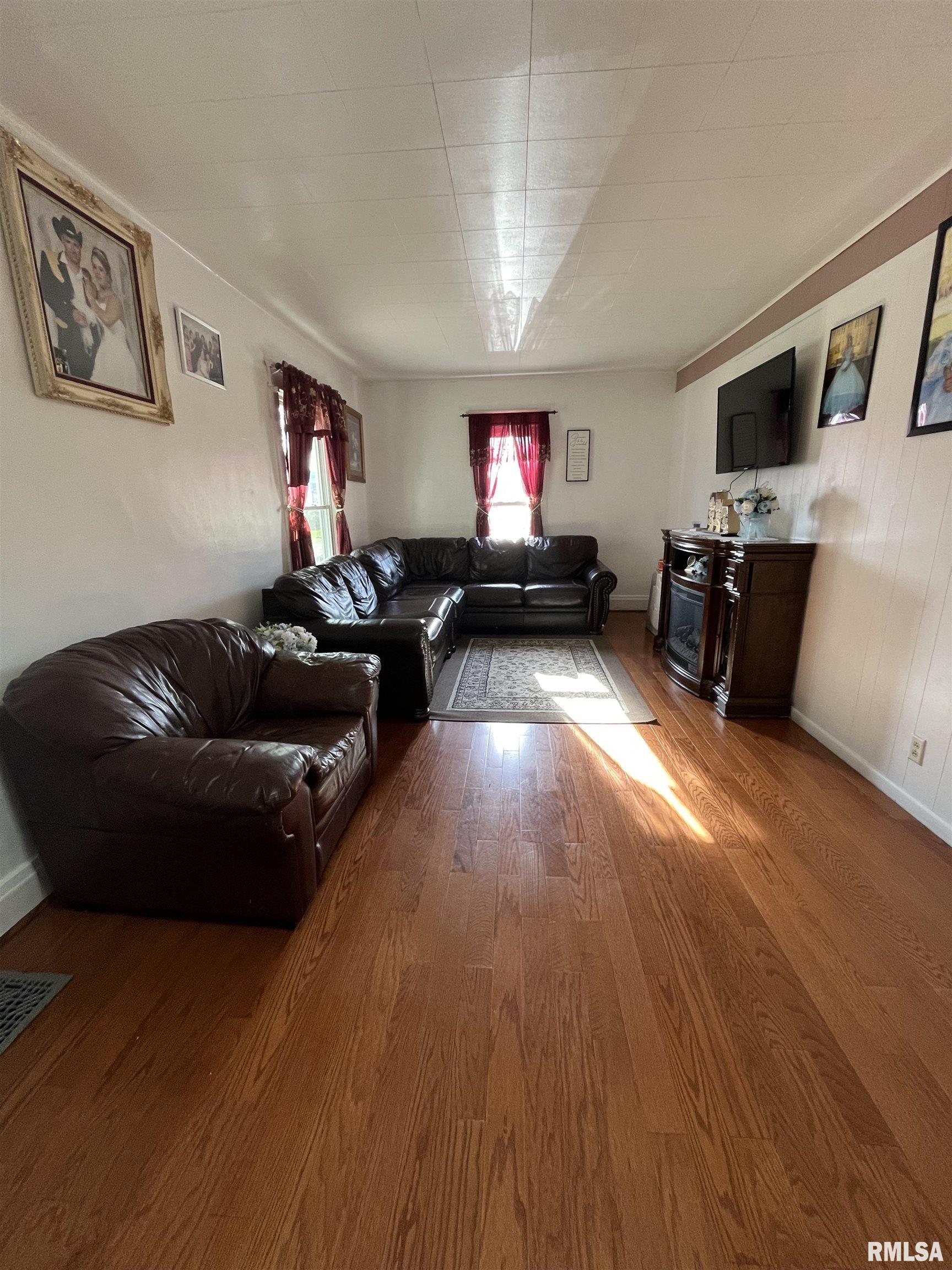 114 Roosevelt Avenue A Property Photo 20
