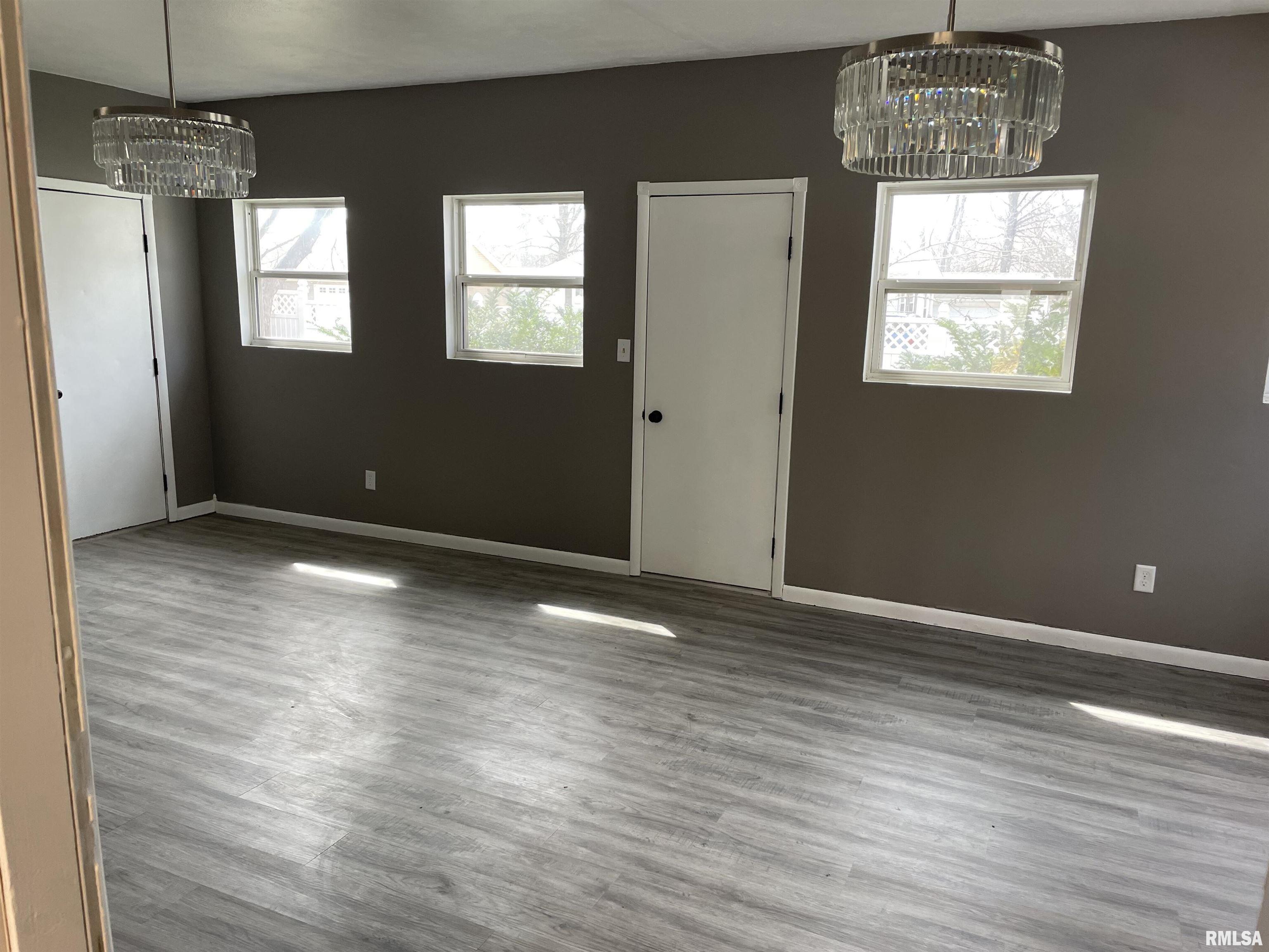 1401 S Thomas Street Property Photo 5