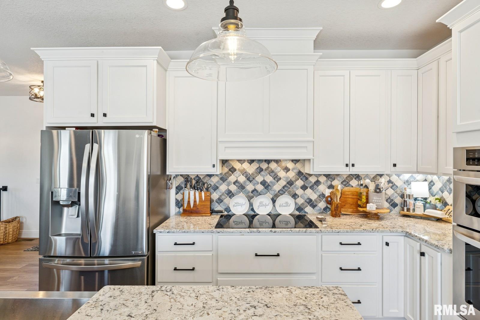 18101 271st Street Property Photo 11