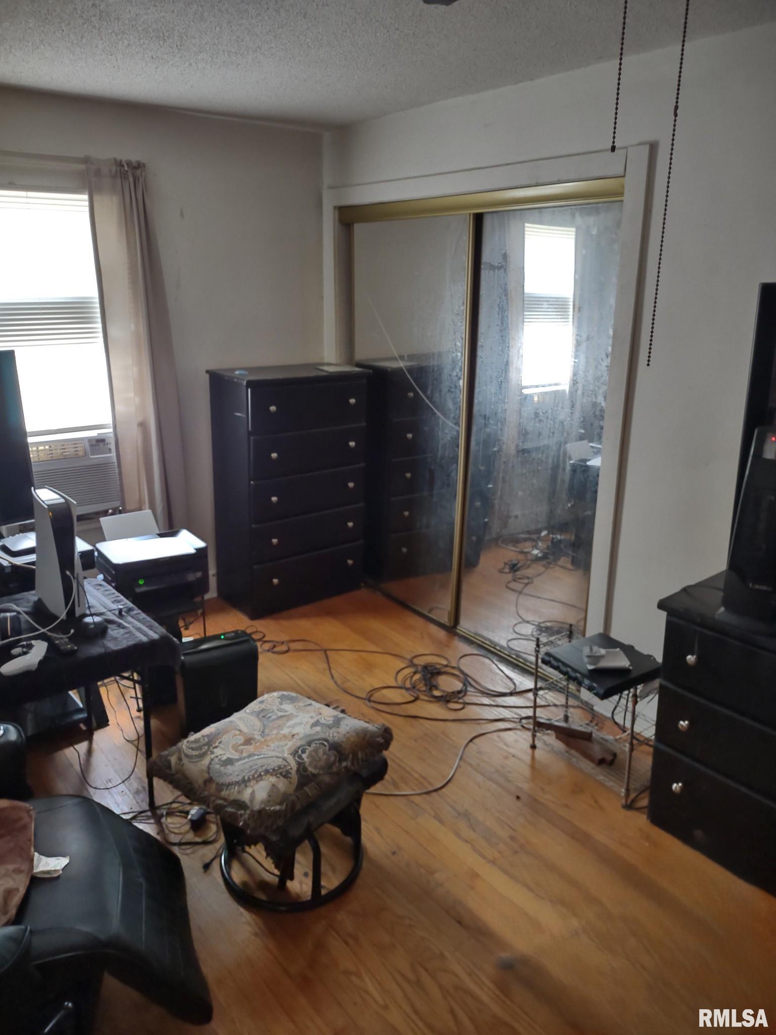1437 13th Street Property Photo 3