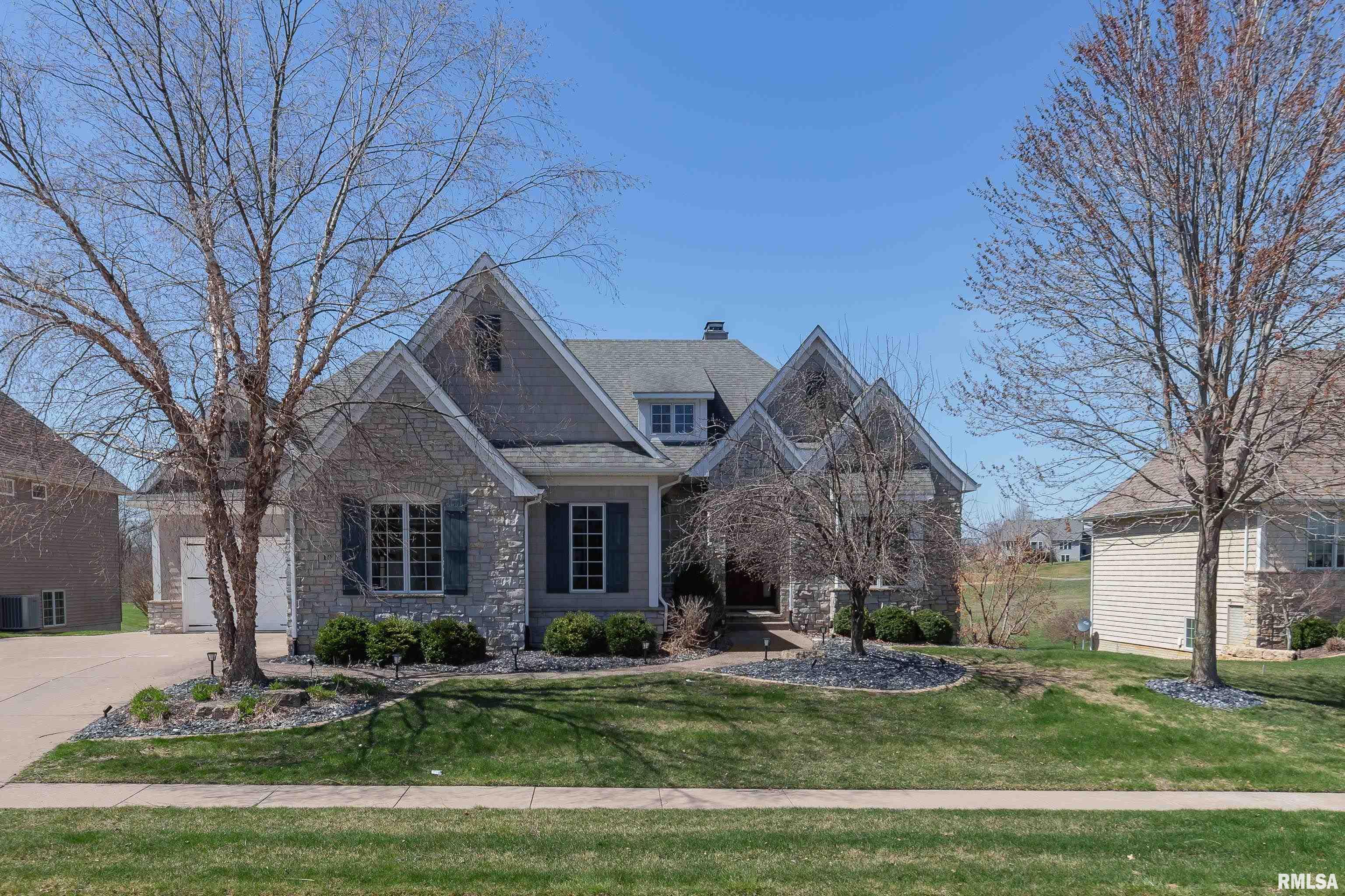 10 Country Club Court Property Photo 1