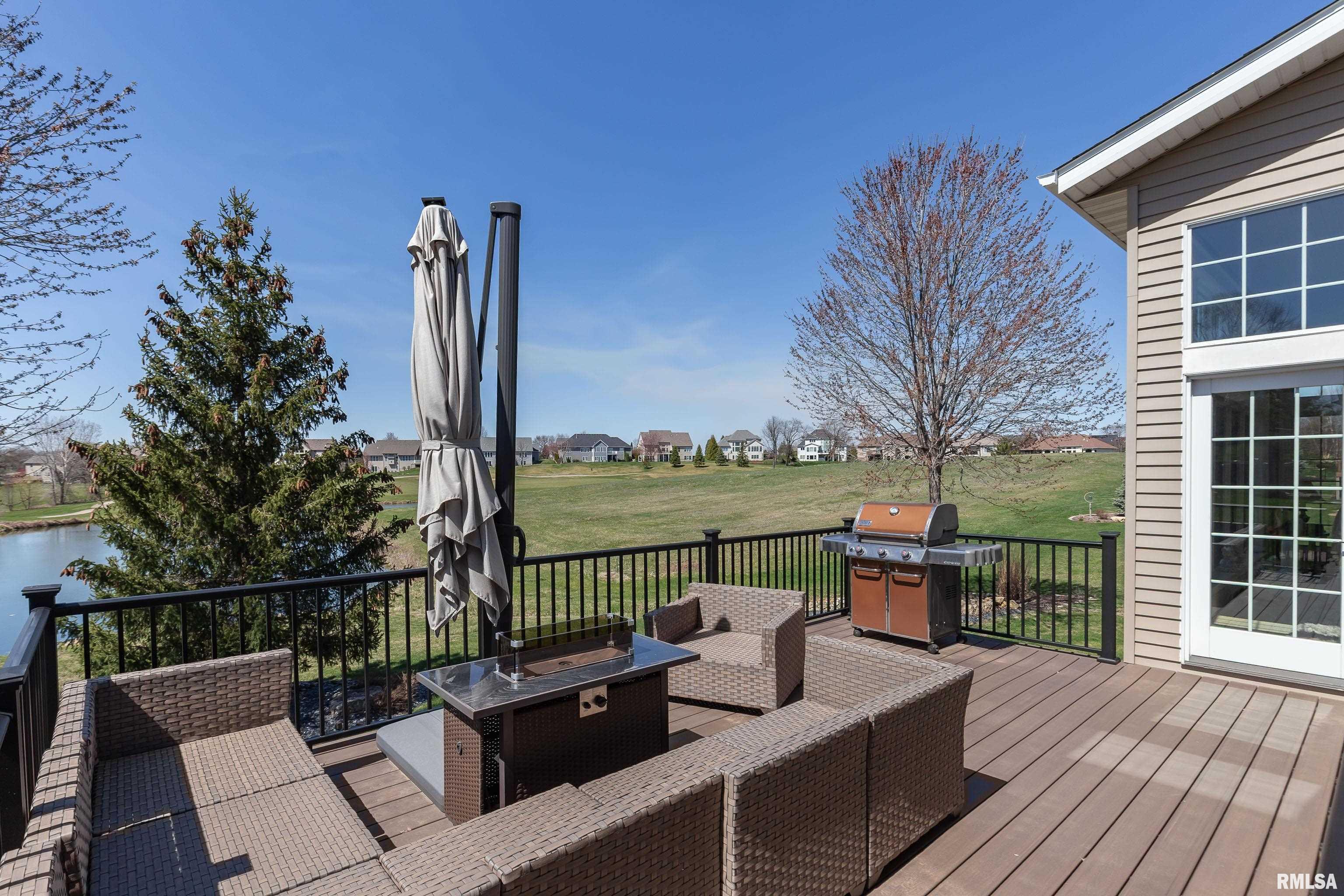 10 Country Club Court Property Photo 17