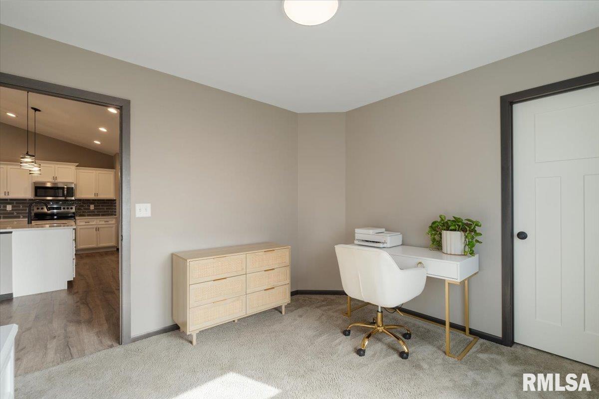 412 Dawson Drive Property Photo 18