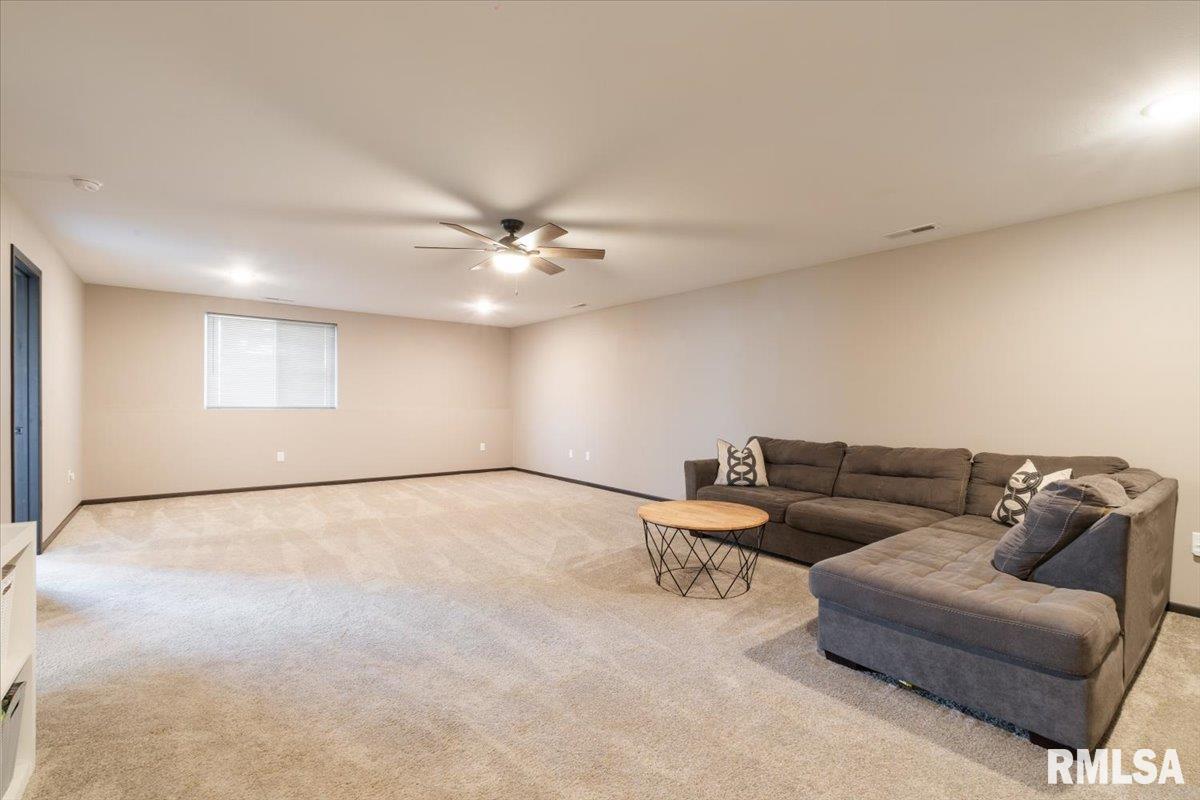412 Dawson Drive Property Photo 28