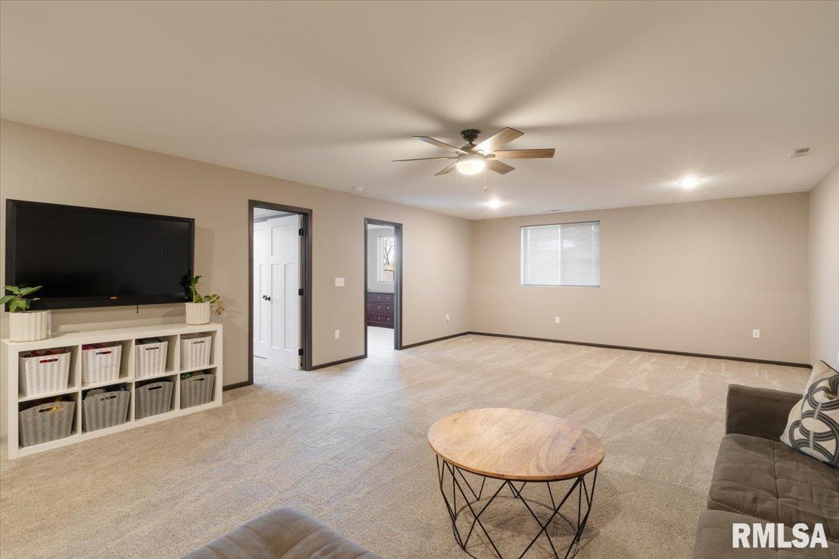 412 Dawson Drive Property Photo 29