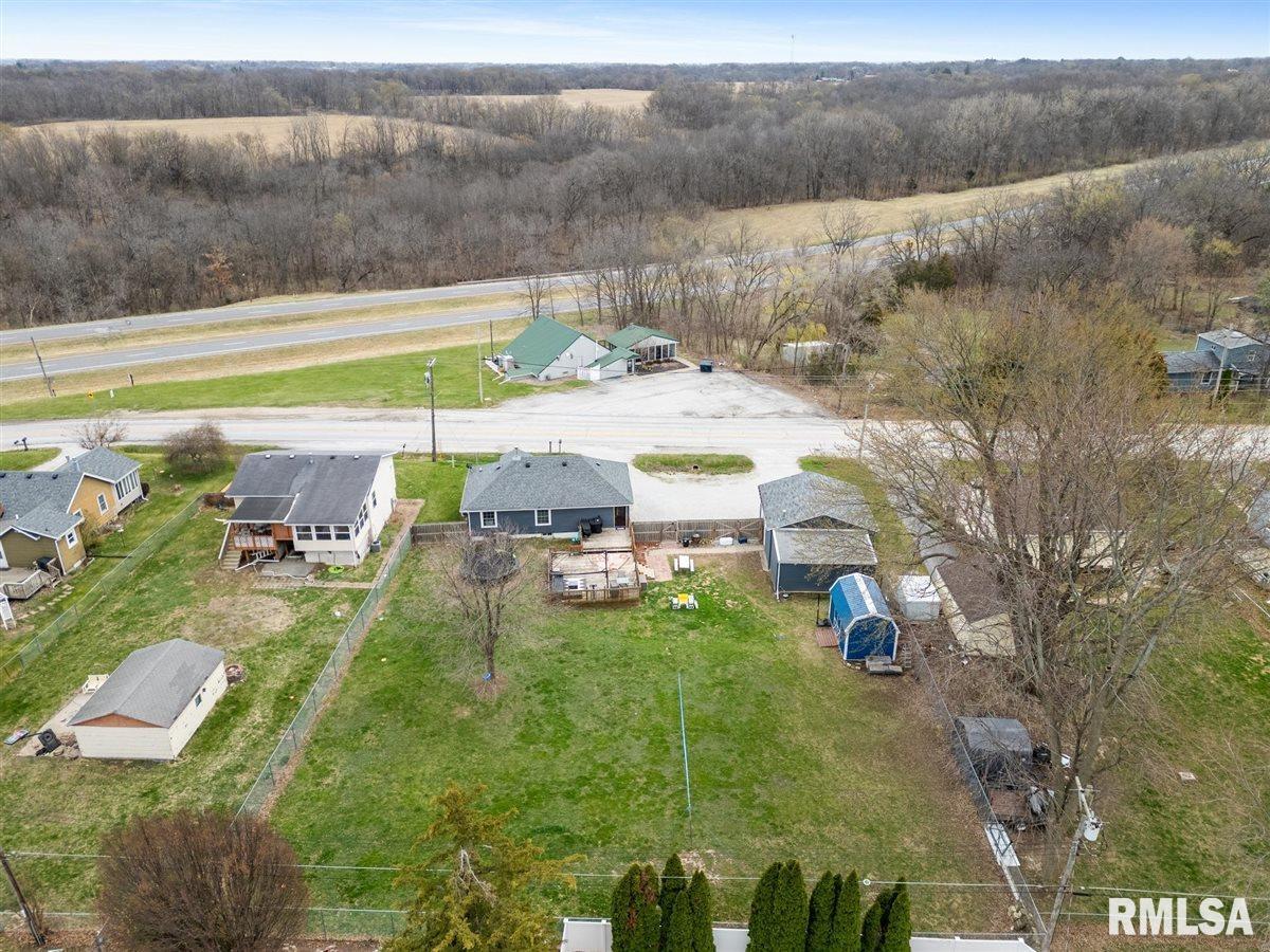 692 Hillcrest Road Property Photo 6