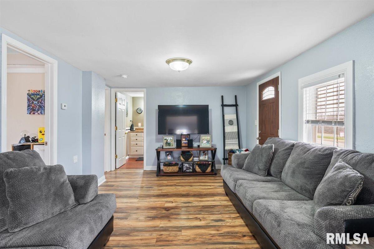 692 Hillcrest Road Property Photo 11