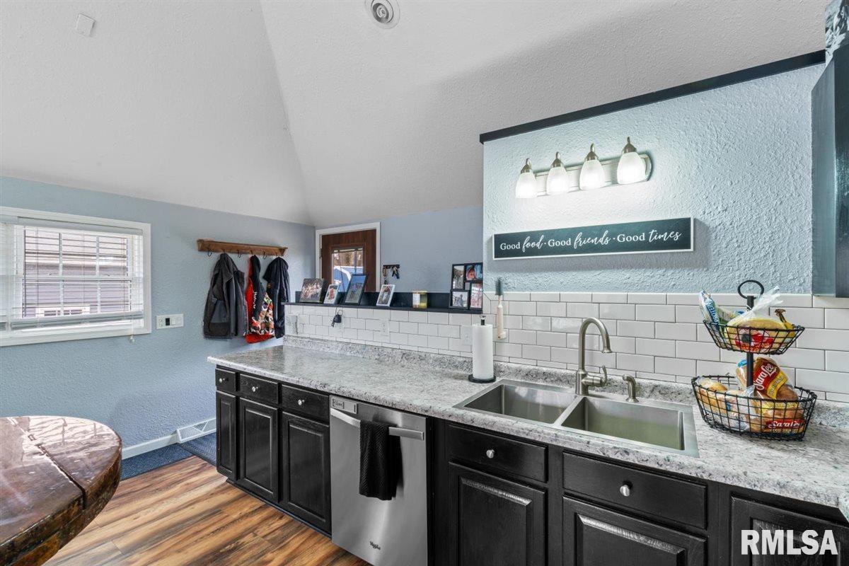 692 Hillcrest Road Property Photo 19